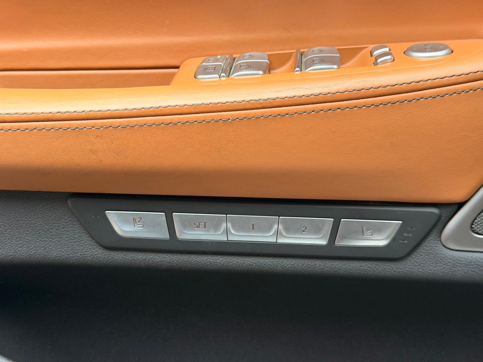 BMW 750i xDrive Steptronic-image-13