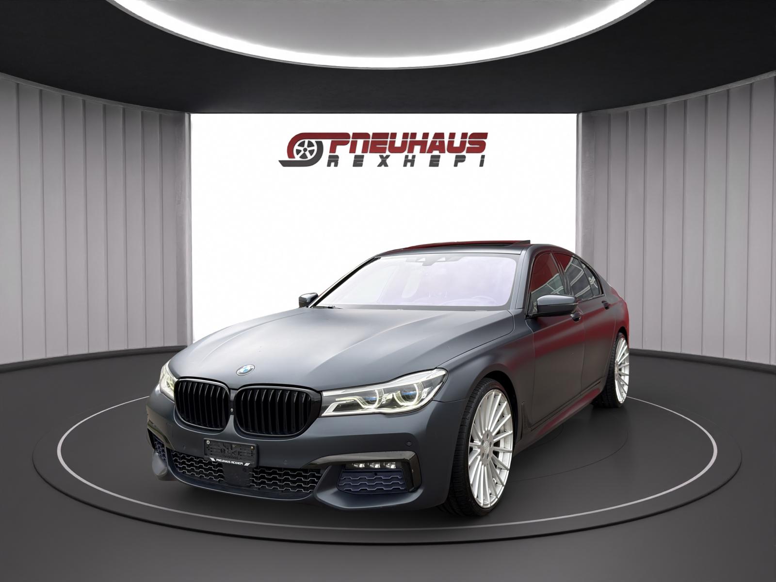 BMW 750i xDrive Steptronic-image-0
