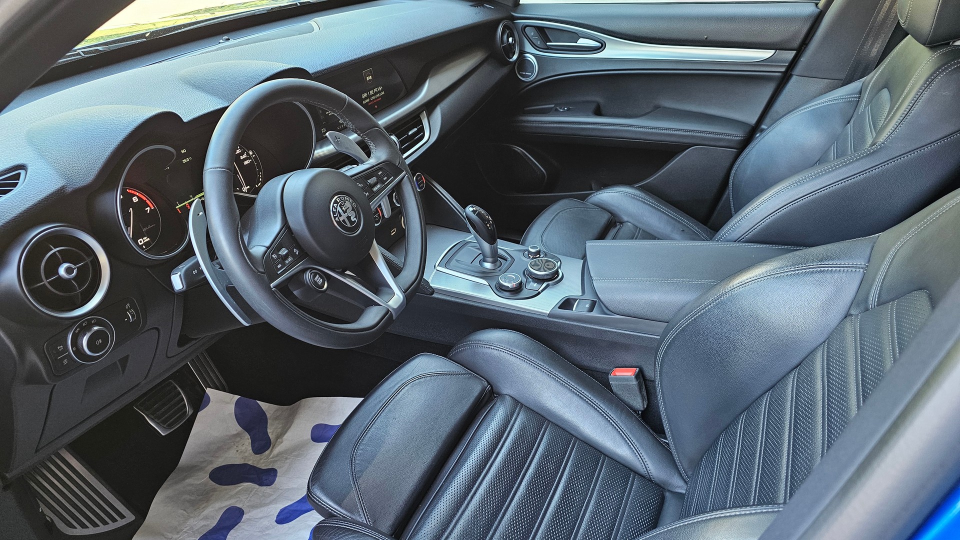 ALFA ROMEO Stelvio 2.0 Executive Q4 Automatic-image-9