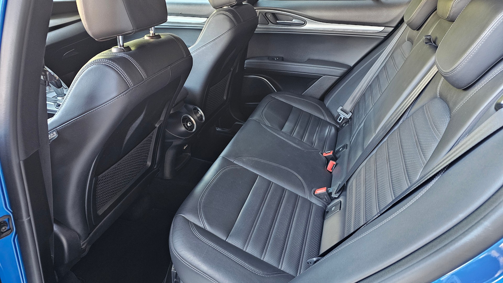 ALFA ROMEO Stelvio 2.0 Executive Q4 Automatic-image-10
