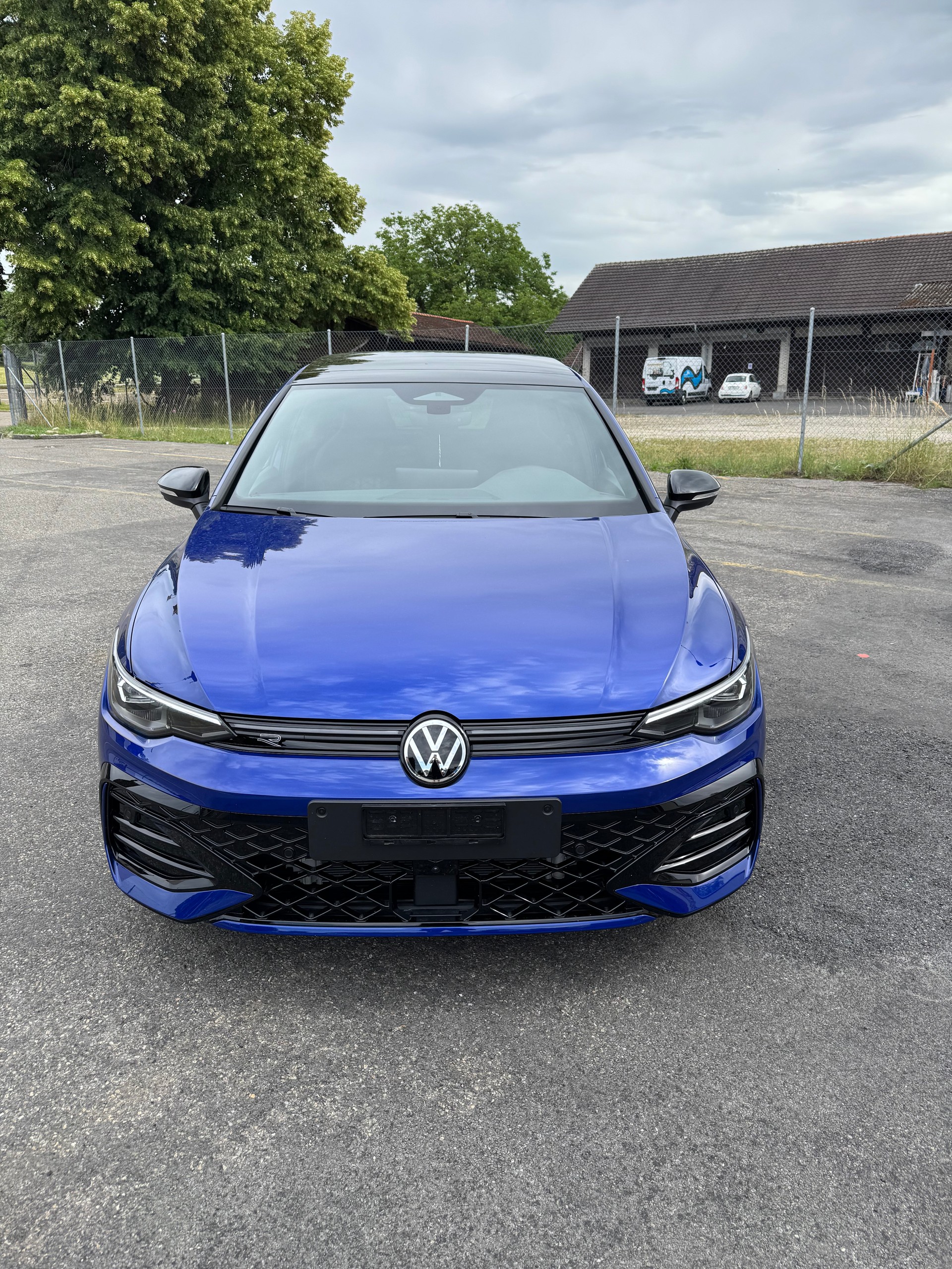 VW Golf 1.5 eTSI R-Line DSG-image-0