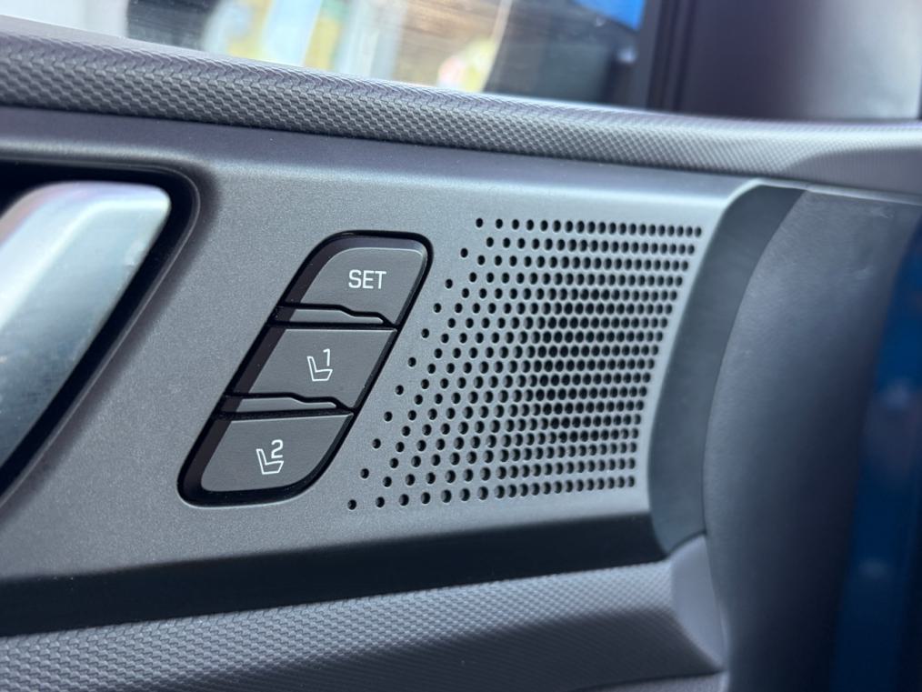 HYUNDAI Ioniq 1.6 GDi Plug-In Hybrid EXklusiv-image-4