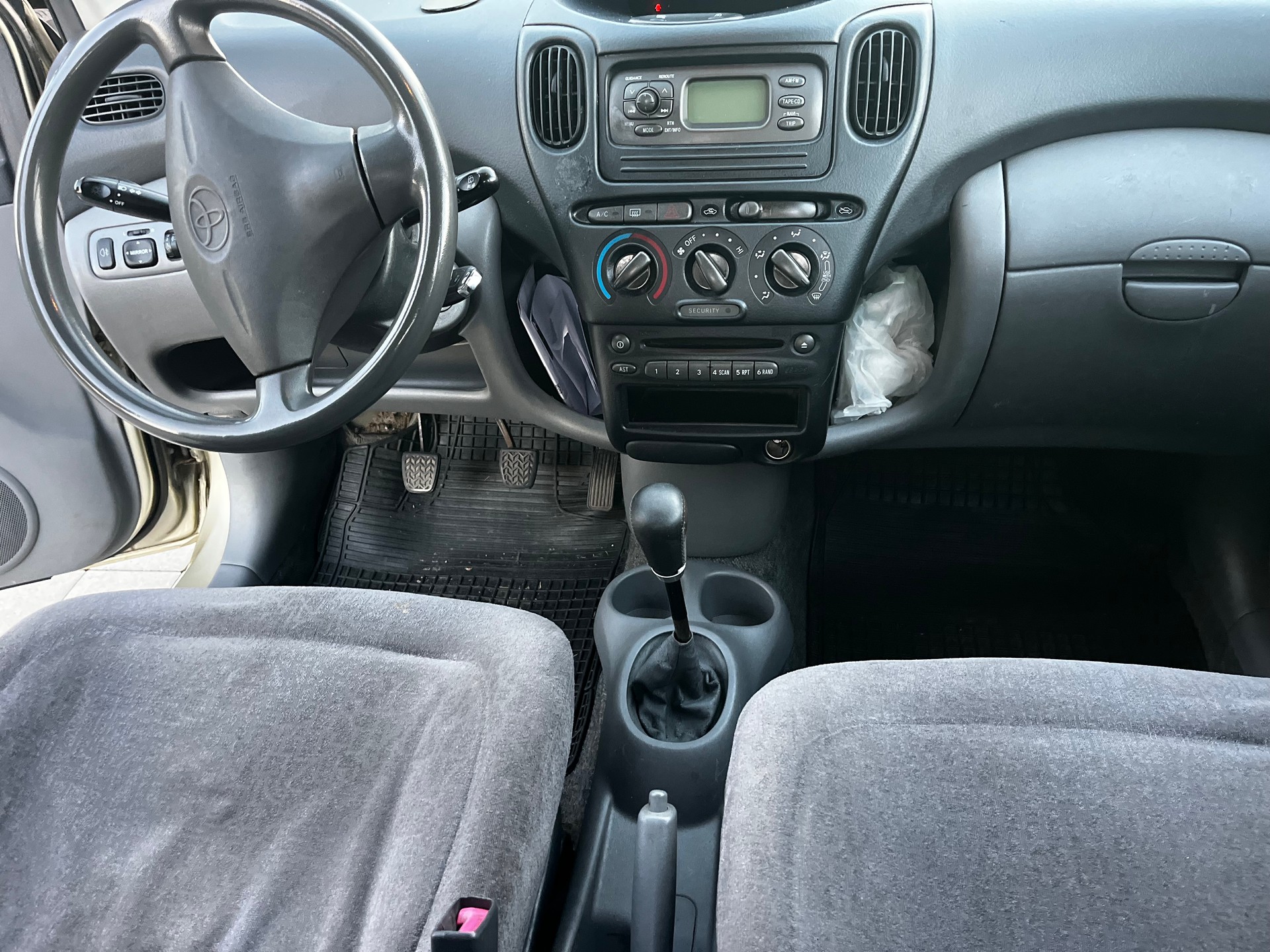 TOYOTA Yaris Verso 1.5 Linea Sol-image-10