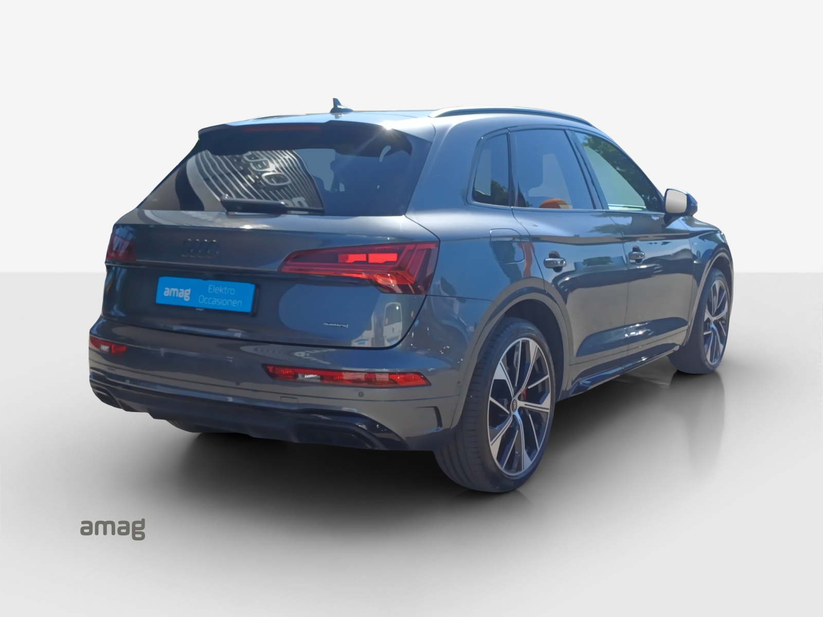 AUDI Q5 55 TFSI e PHEV S line quattro S-tronic-image-5