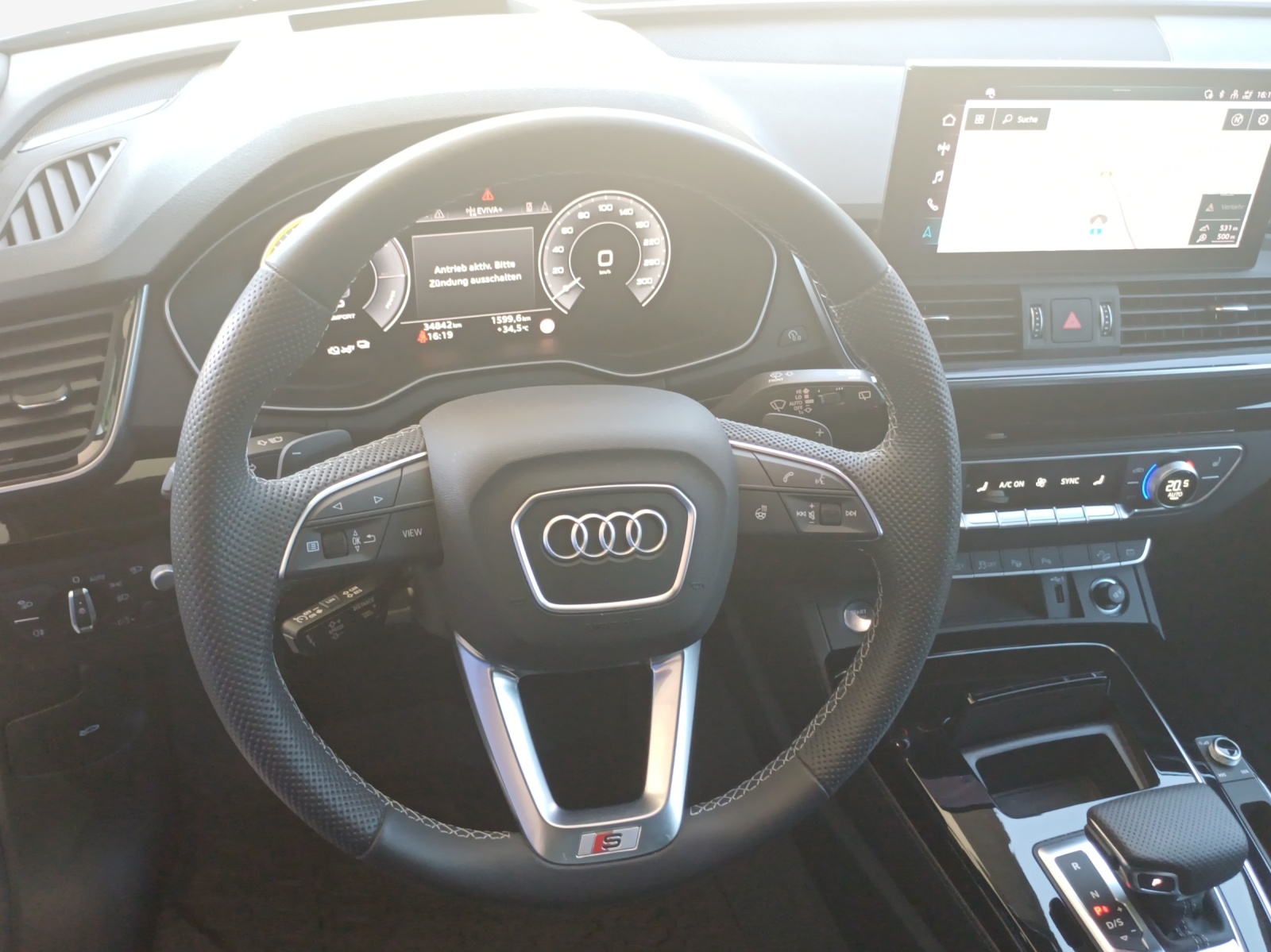AUDI Q5 55 TFSI e PHEV S line quattro S-tronic-image-10