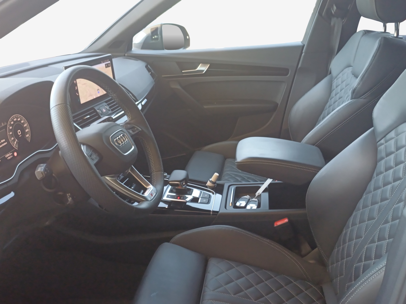 AUDI Q5 55 TFSI e PHEV S line quattro S-tronic-image-8