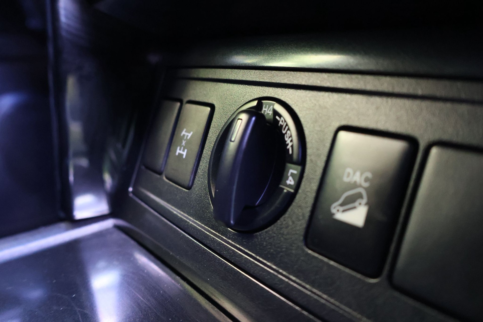 TOYOTA Land Cruiser 2.8TD Terra-image-4