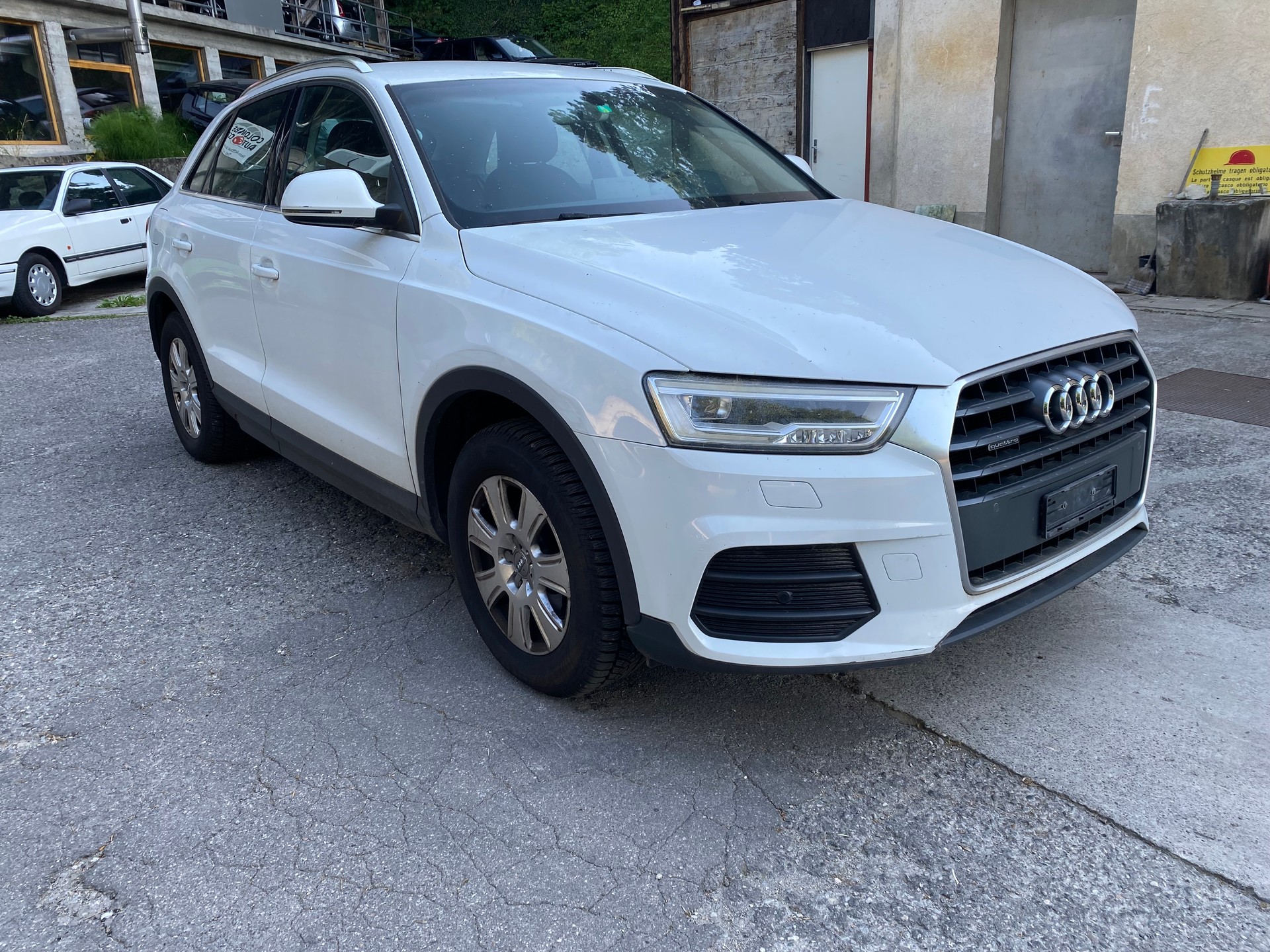 AUDI Q3 2.0 TDI quattro S-tronic-image-0