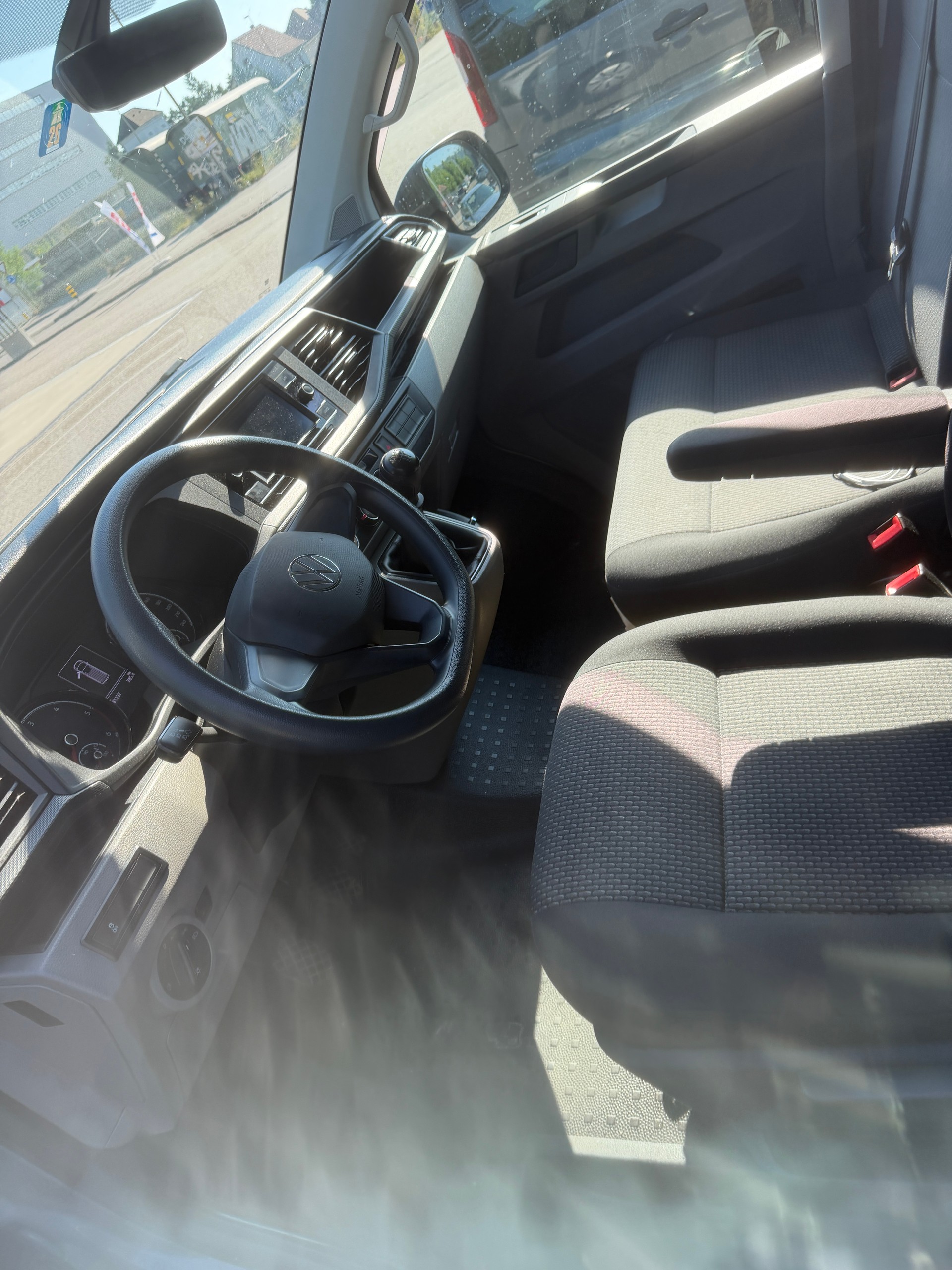 VW T6.1 2.0 TDI-image-4