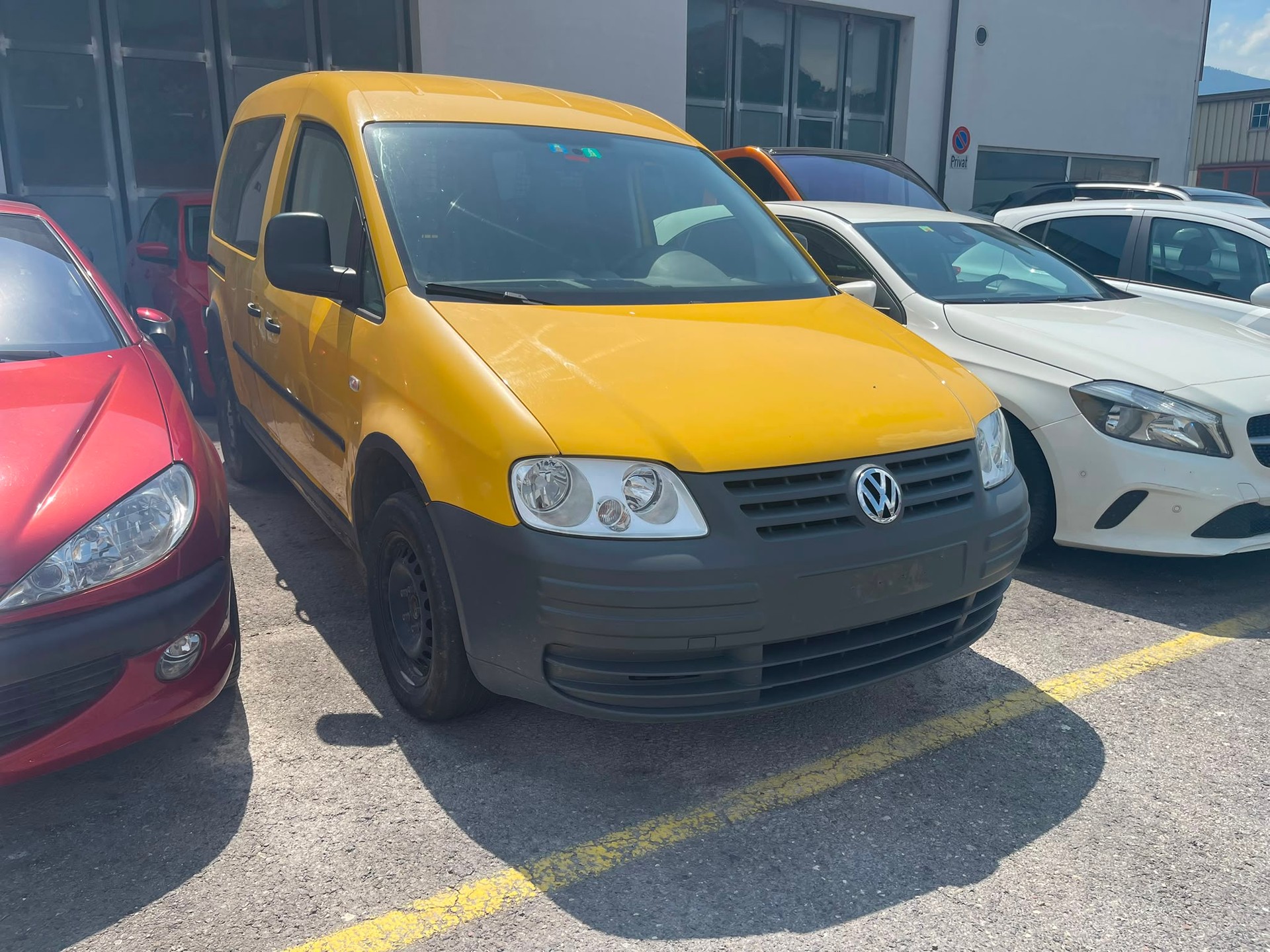 VW Caddy 1.9TDI PD 4Motion-image-1