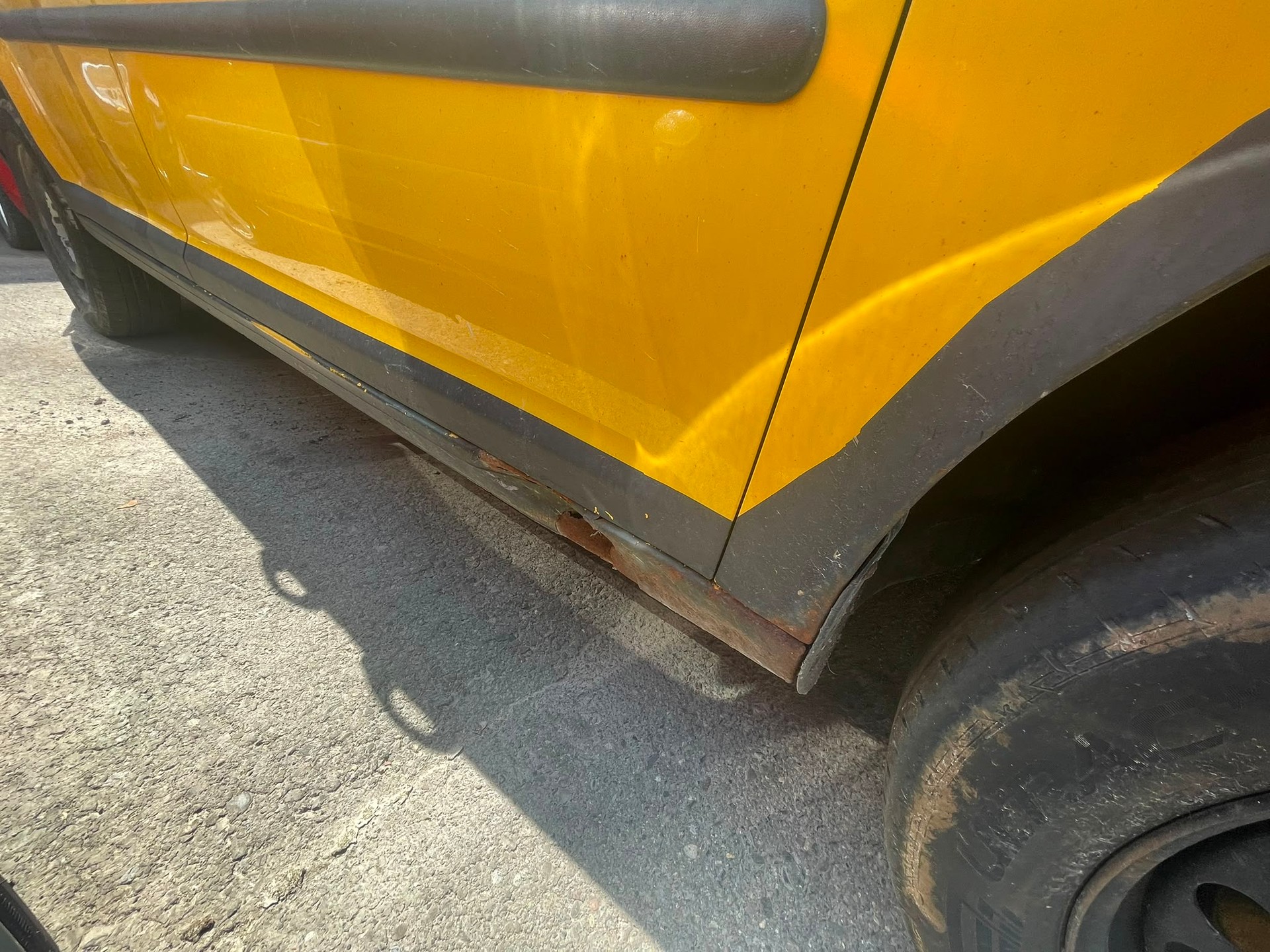 VW Caddy 1.9TDI PD 4Motion-image-7