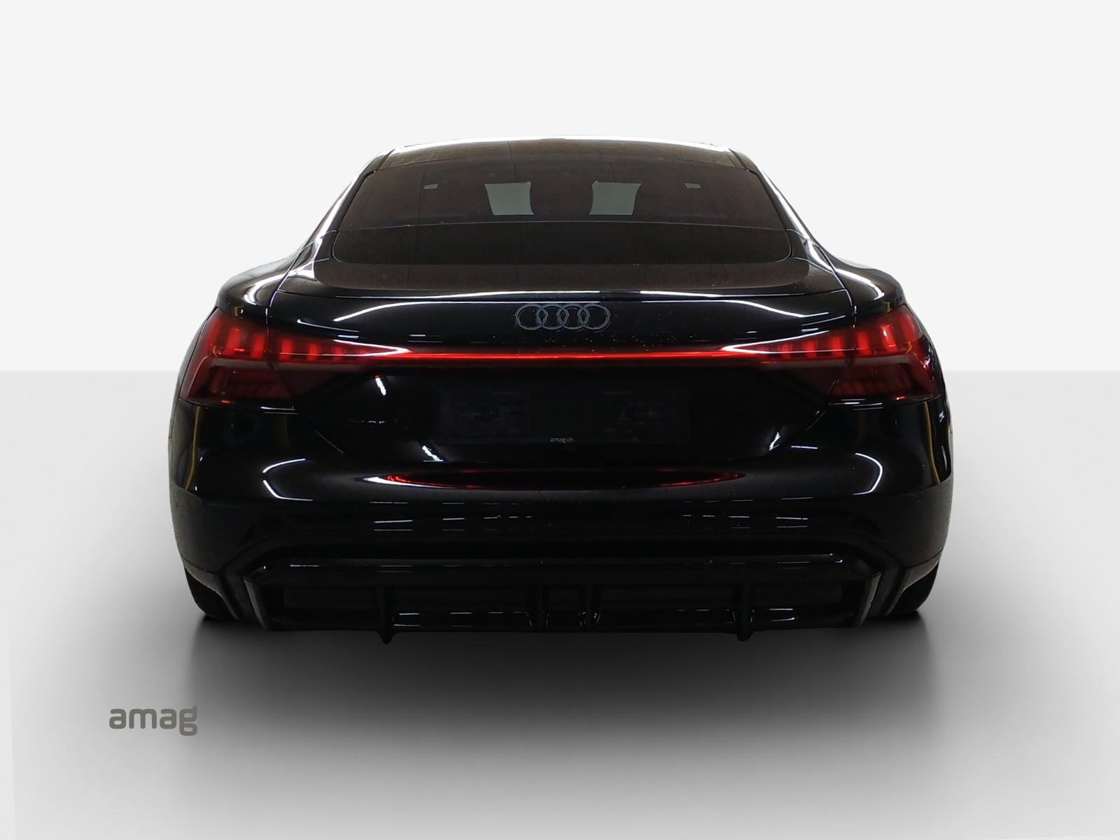 AUDI e-tron GT quattro-image-3