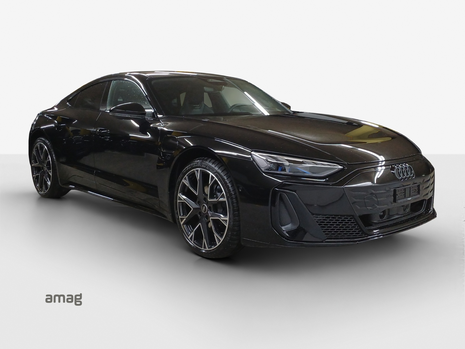 AUDI e-tron GT quattro-image-5