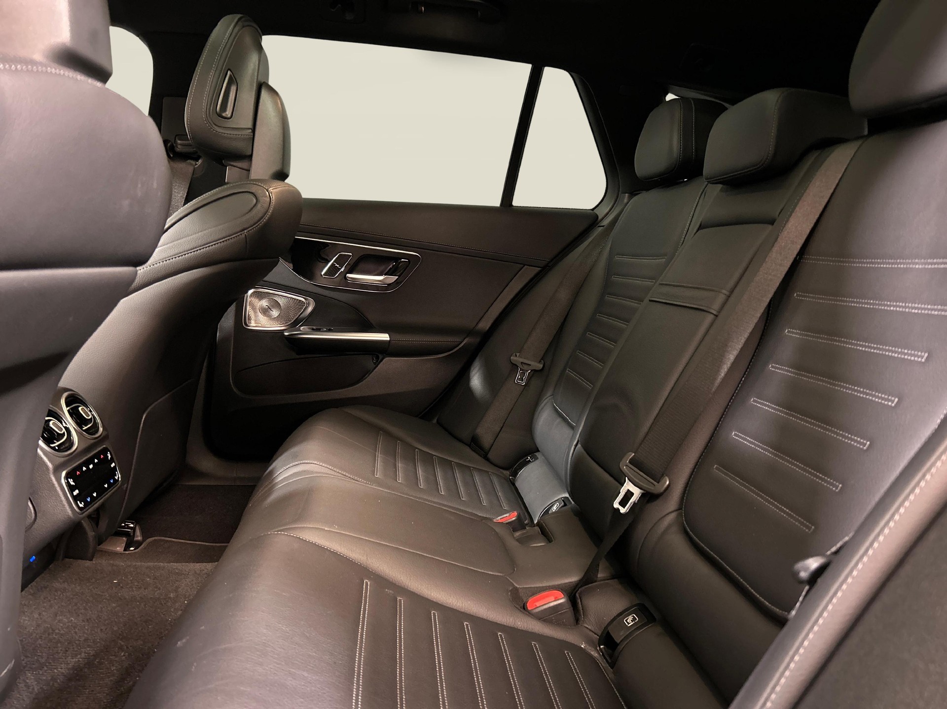 MERCEDES-BENZ C 43 AMG 4matic Kombi-image-3