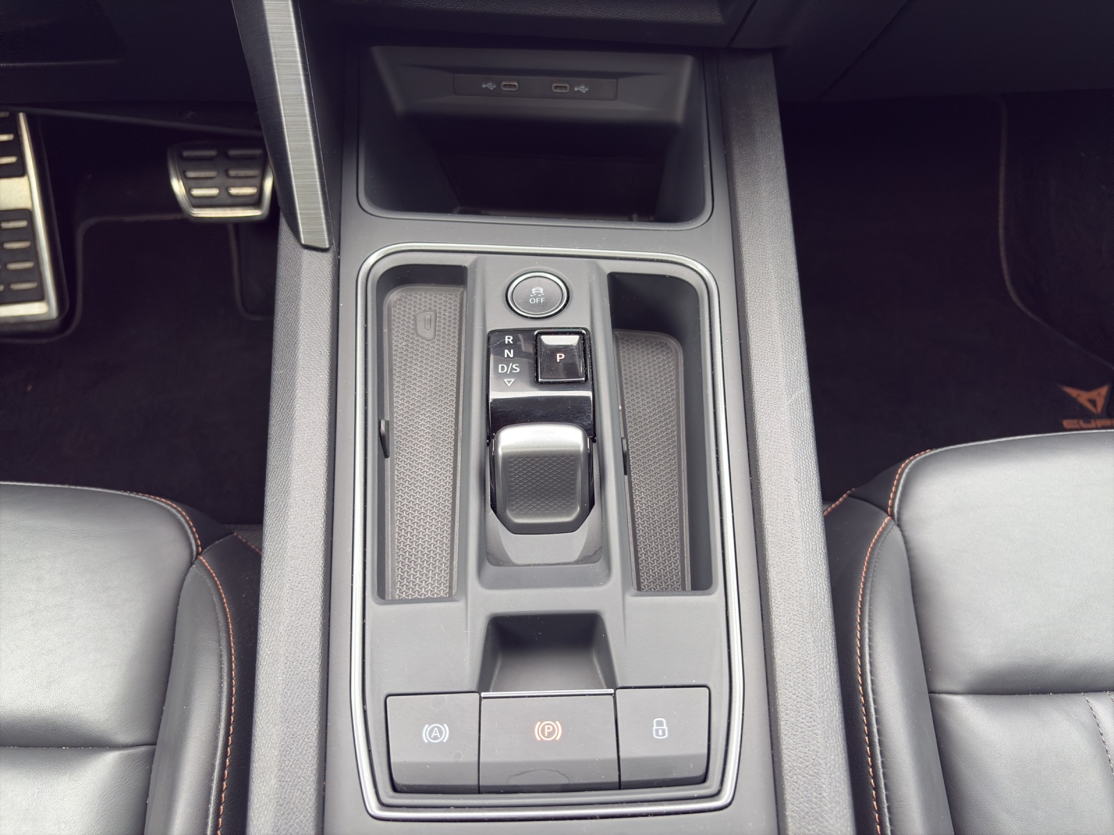 CUPRA LEON ST 2.0 TSI VZ DSG-image-12