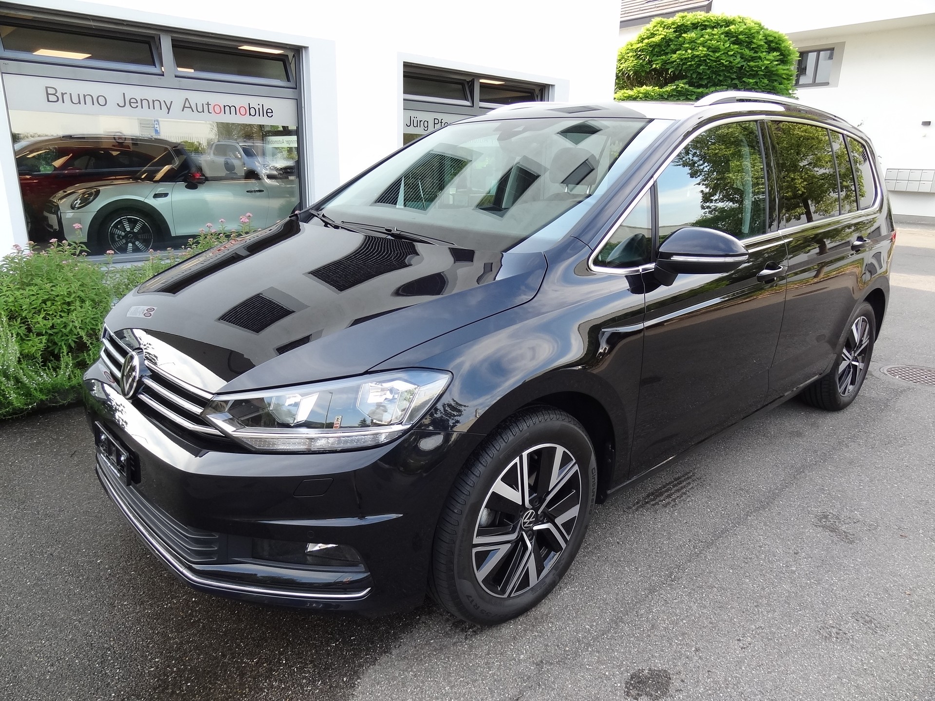 VW Touran 1.5 TSI EVO Highline DSG-image-0