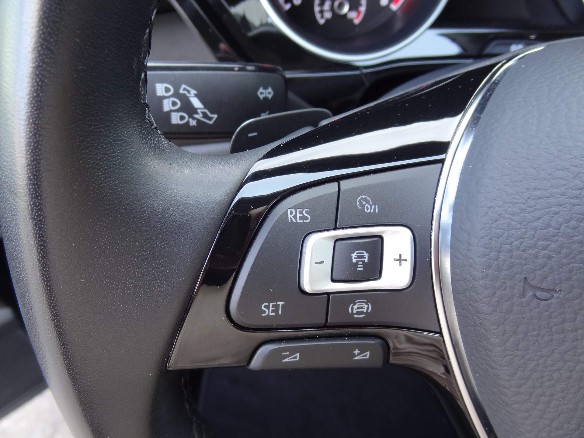 VW Touran 1.5 TSI EVO Highline DSG-image-14