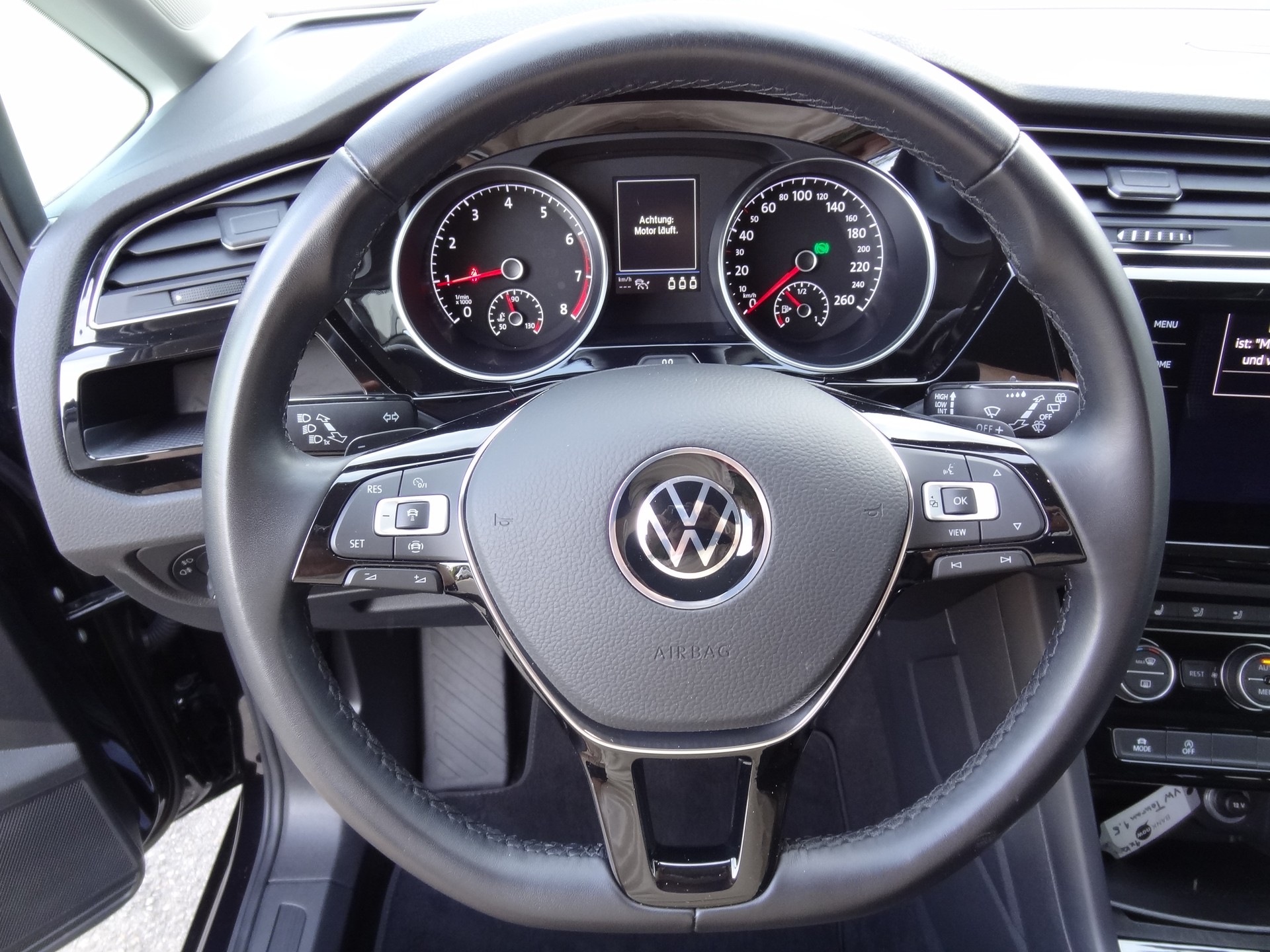 VW Touran 1.5 TSI EVO Highline DSG-image-13