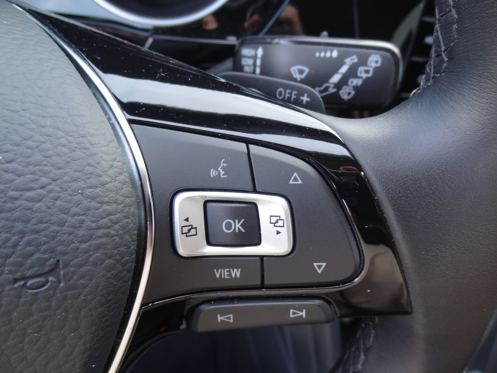 VW Touran 1.5 TSI EVO Highline DSG-image-15