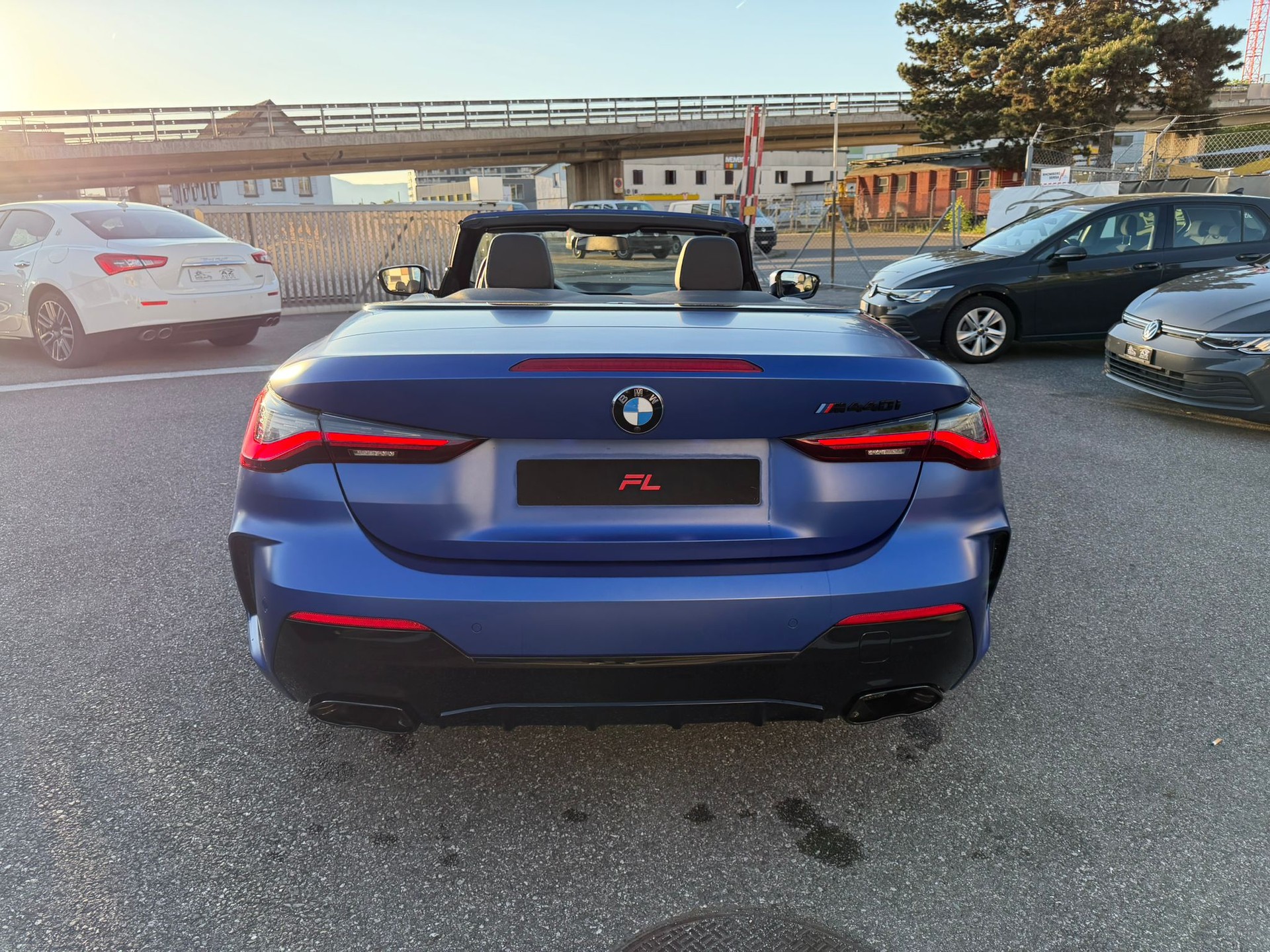 BMW M440i xDrive 48V Cabriolet Steptronic M couleur special matte-image-4
