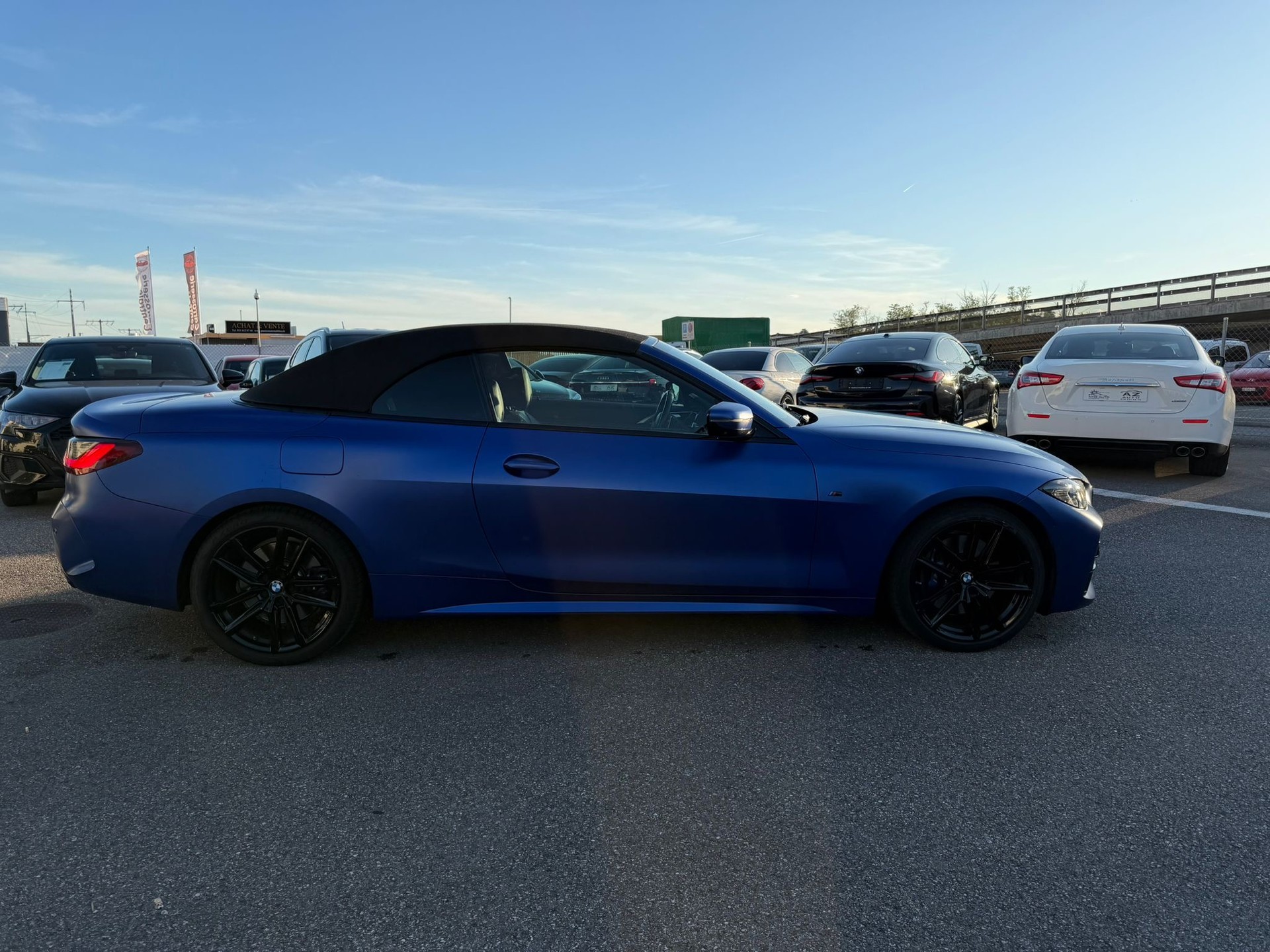 BMW M440i xDrive 48V Cabriolet Steptronic M couleur special matte-image-27