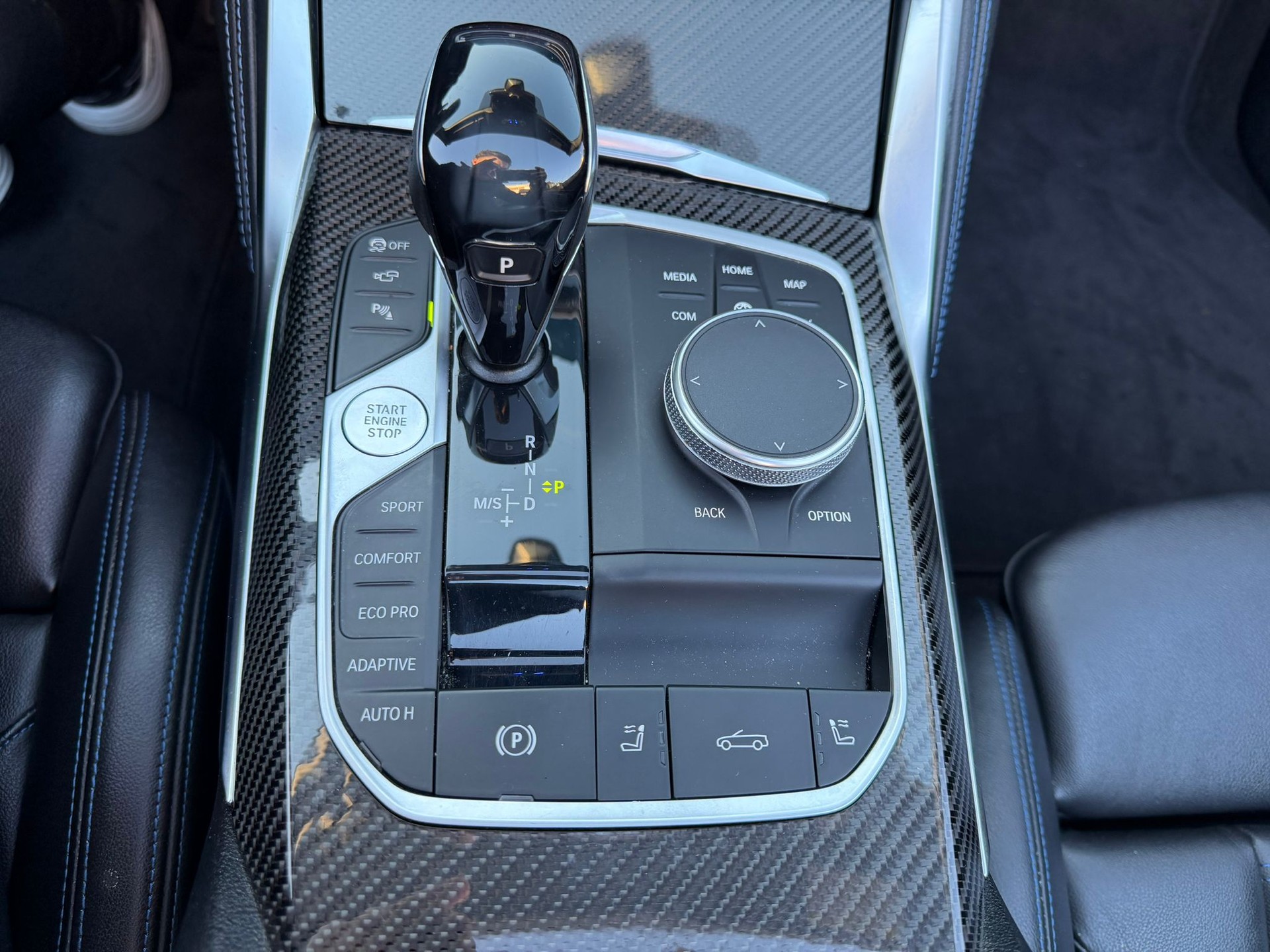 BMW M440i xDrive 48V Cabriolet Steptronic M couleur special matte-image-19