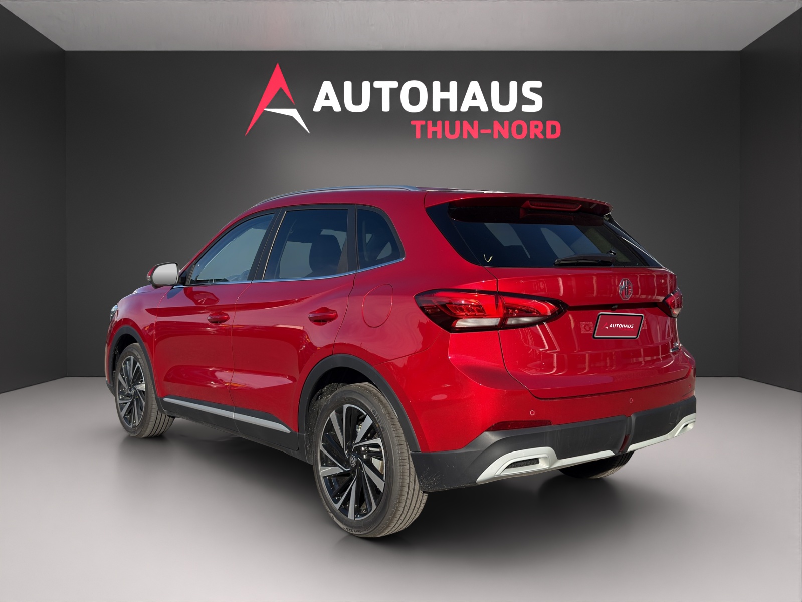 MG ZS 1.5 Hybrid+ Luxury-showroom-element-2