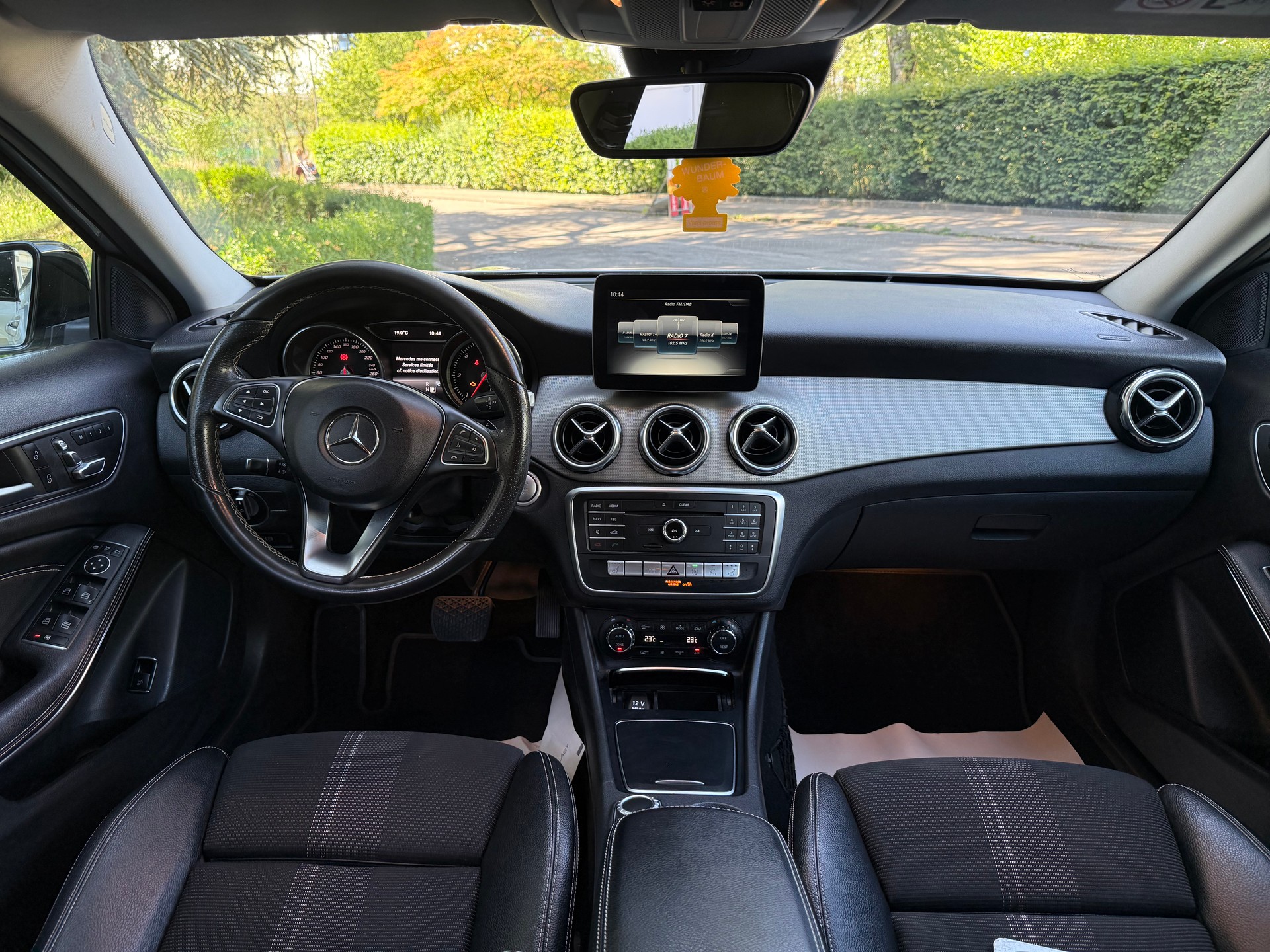 MERCEDES-BENZ GLA 200 CDI Style 7G-DCT-image-7
