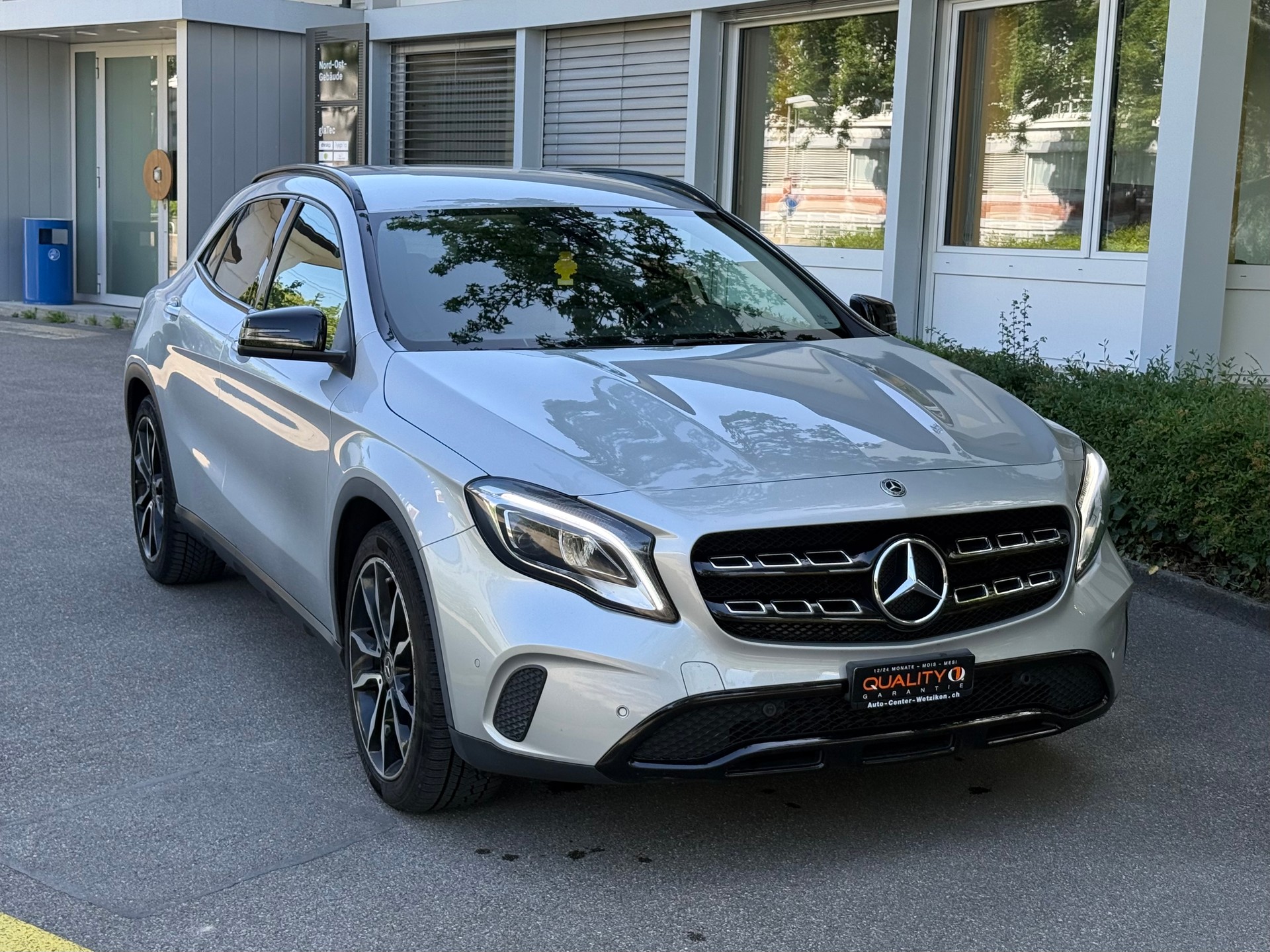 MERCEDES-BENZ GLA 200 CDI Style 7G-DCT-image-1