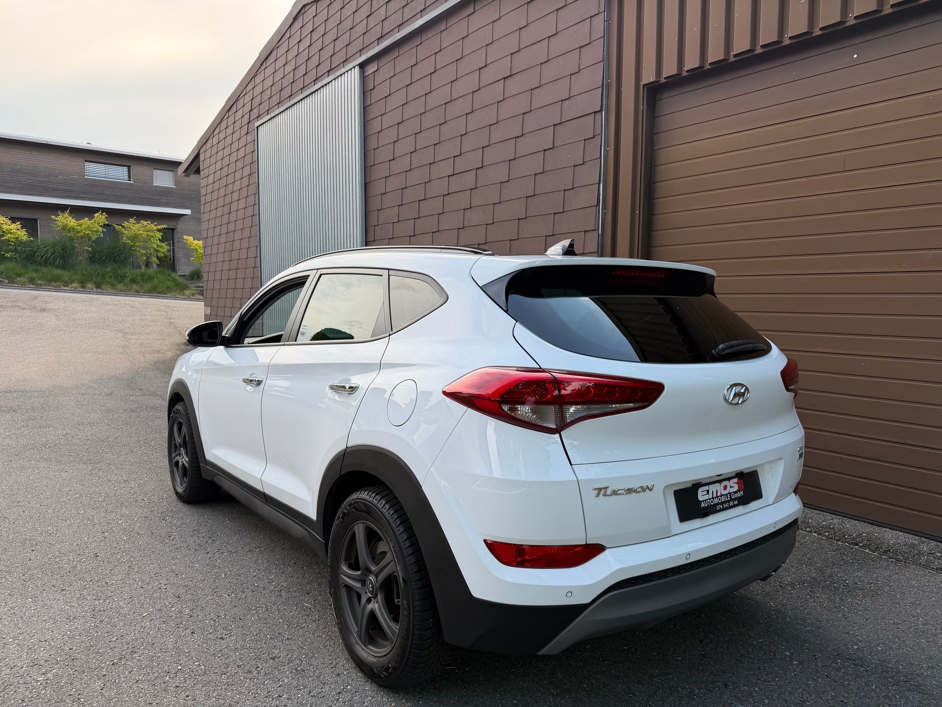 HYUNDAI Tucson 2.0 CRDI Vertex 4WD Automatic-image-5
