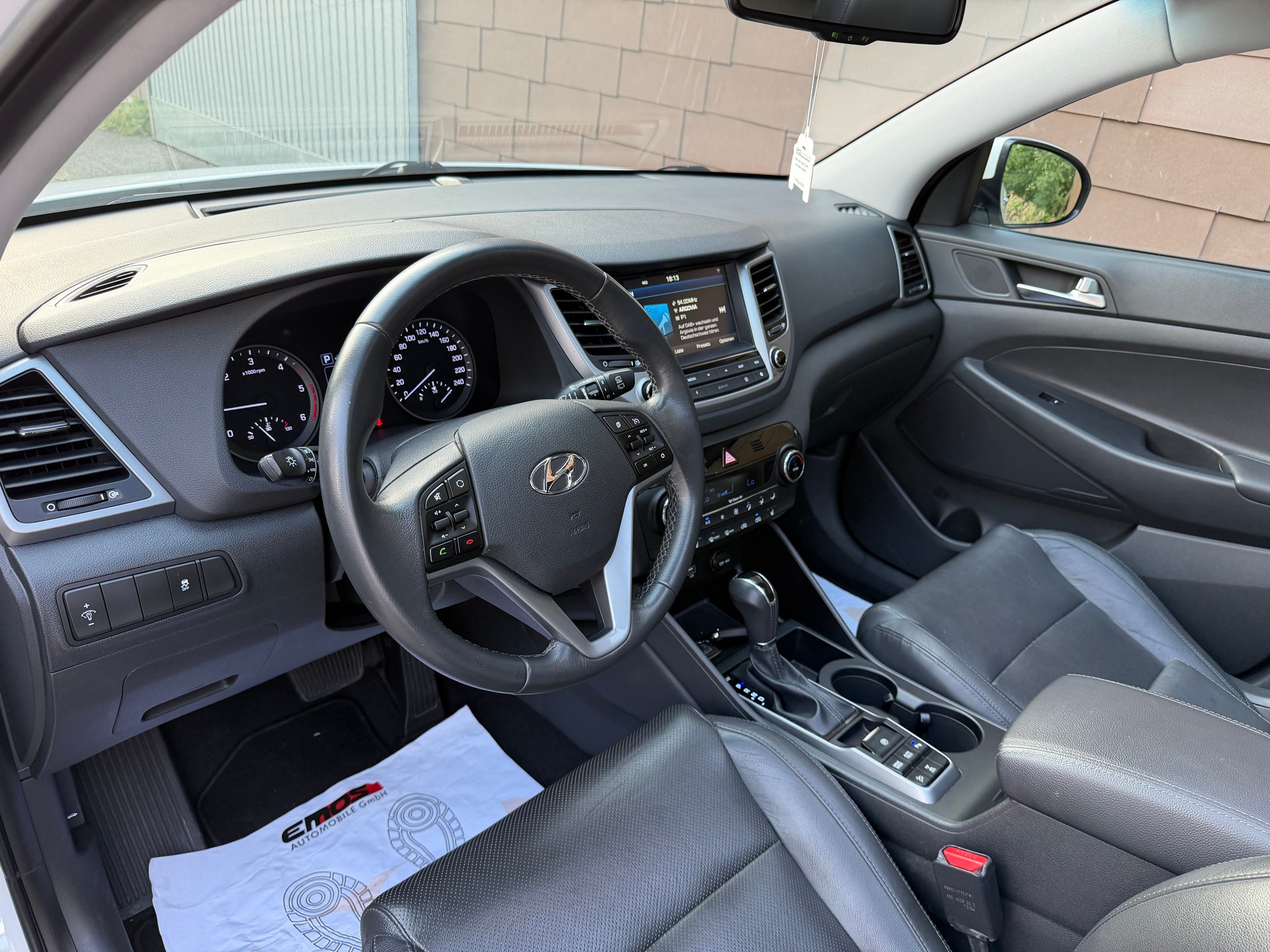 HYUNDAI Tucson 2.0 CRDI Vertex 4WD Automatic-image-8