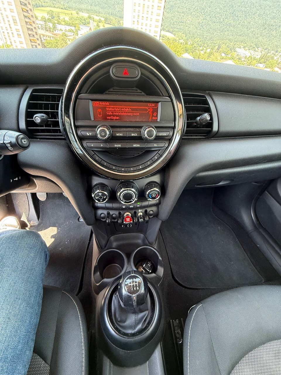 MINI One First Classic Edition-image-12