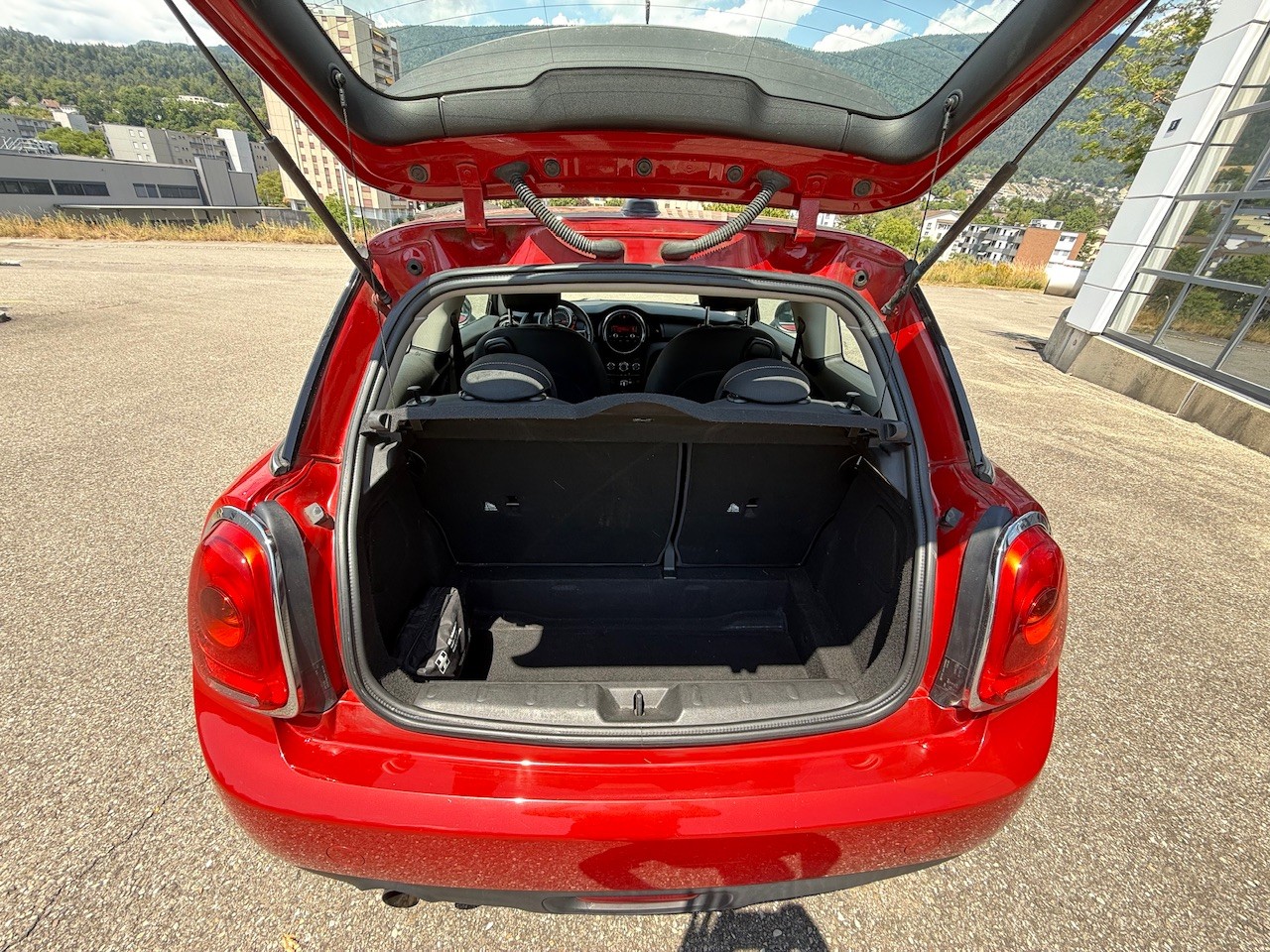 MINI One First Classic Edition-image-10