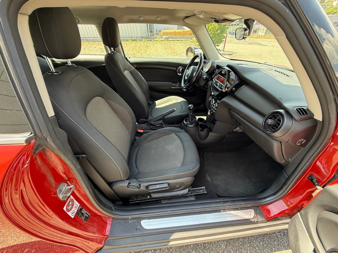 MINI One First Classic Edition-image-8