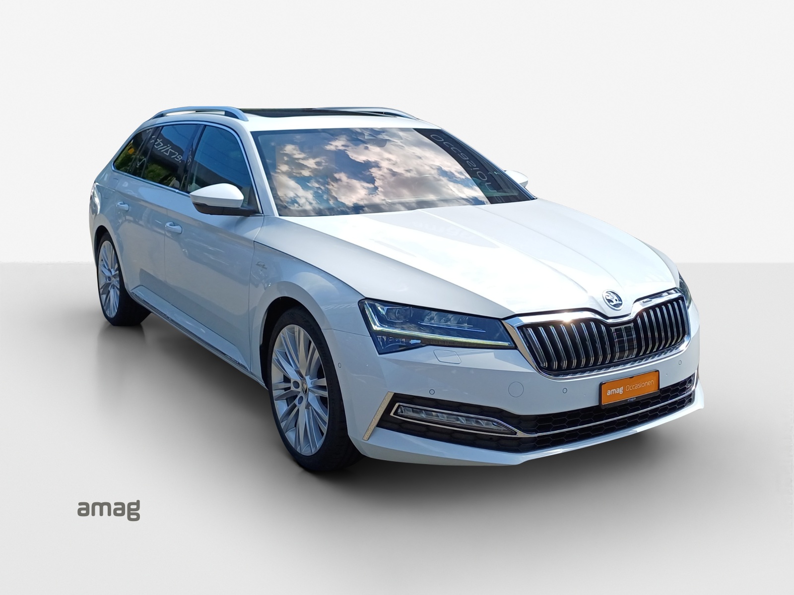 SKODA Superb Combi 2.0 TDi L&K 4x4 DSG-image-5