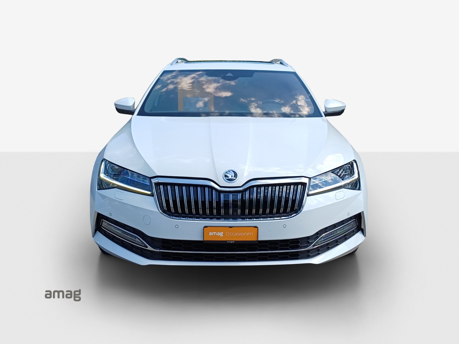 SKODA Superb Combi 2.0 TDi L&K 4x4 DSG-image-6