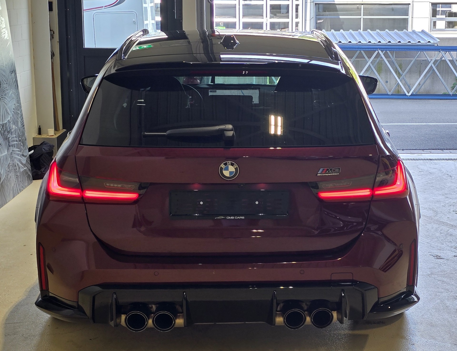 BMW M3 Touring xDrive Competition M-image-8