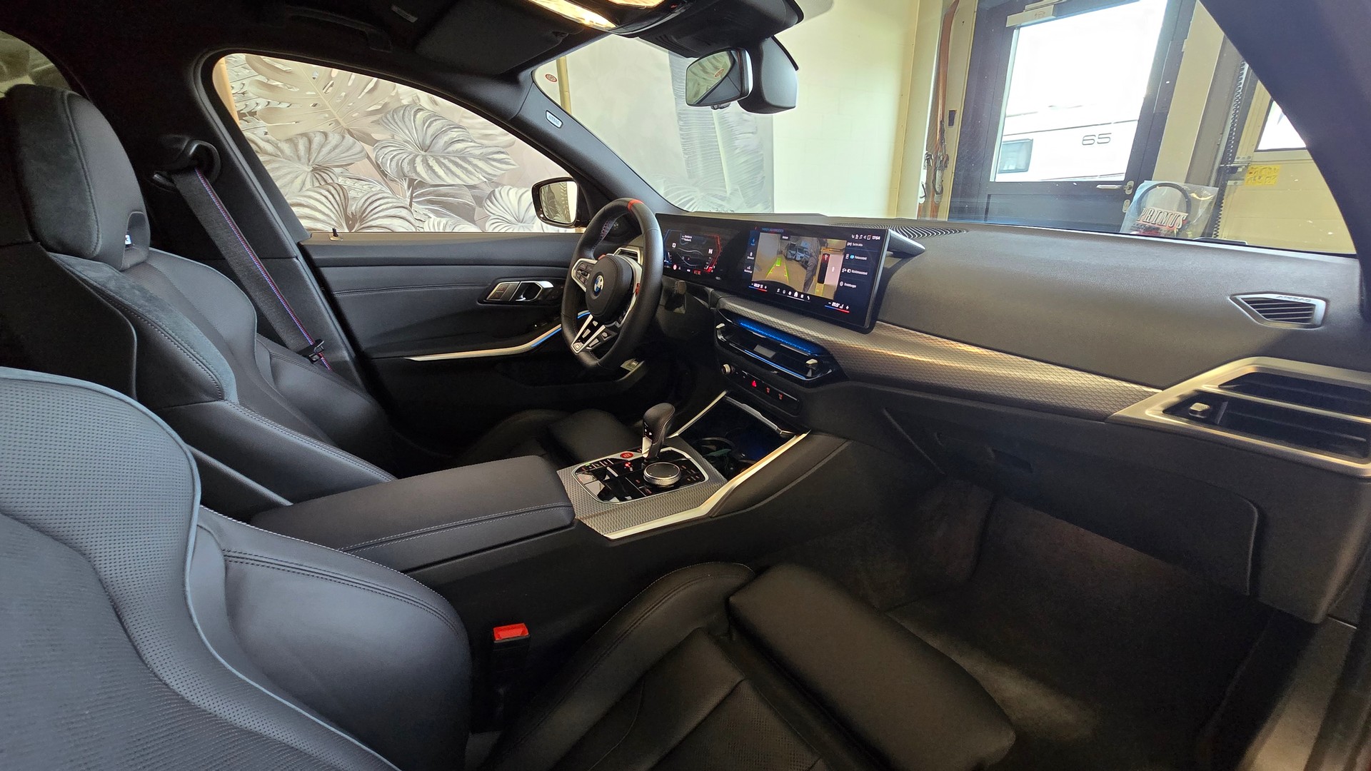 BMW M3 Touring xDrive Competition M-image-16