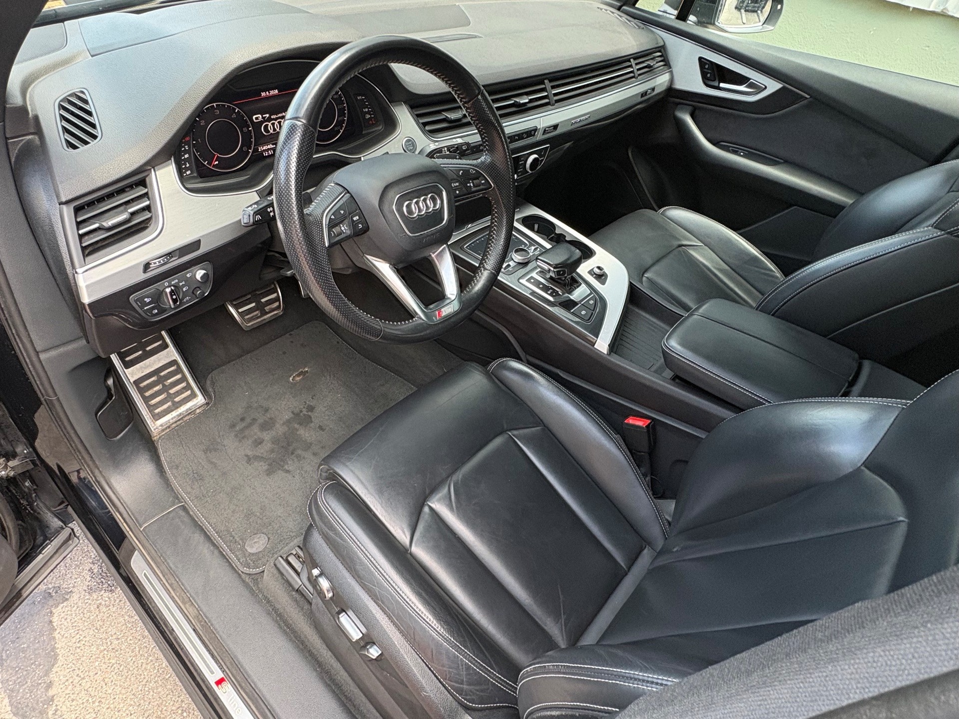 AUDI 3.0 V6 TDI quattro T-Tronic-image-4