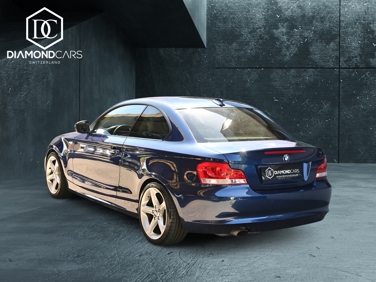 BMW 120i Coupé **M-Sport**-image-4