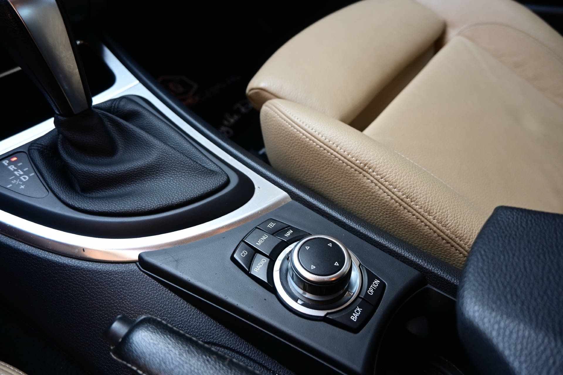 BMW 120i Coupé **M-Sport**-image-13