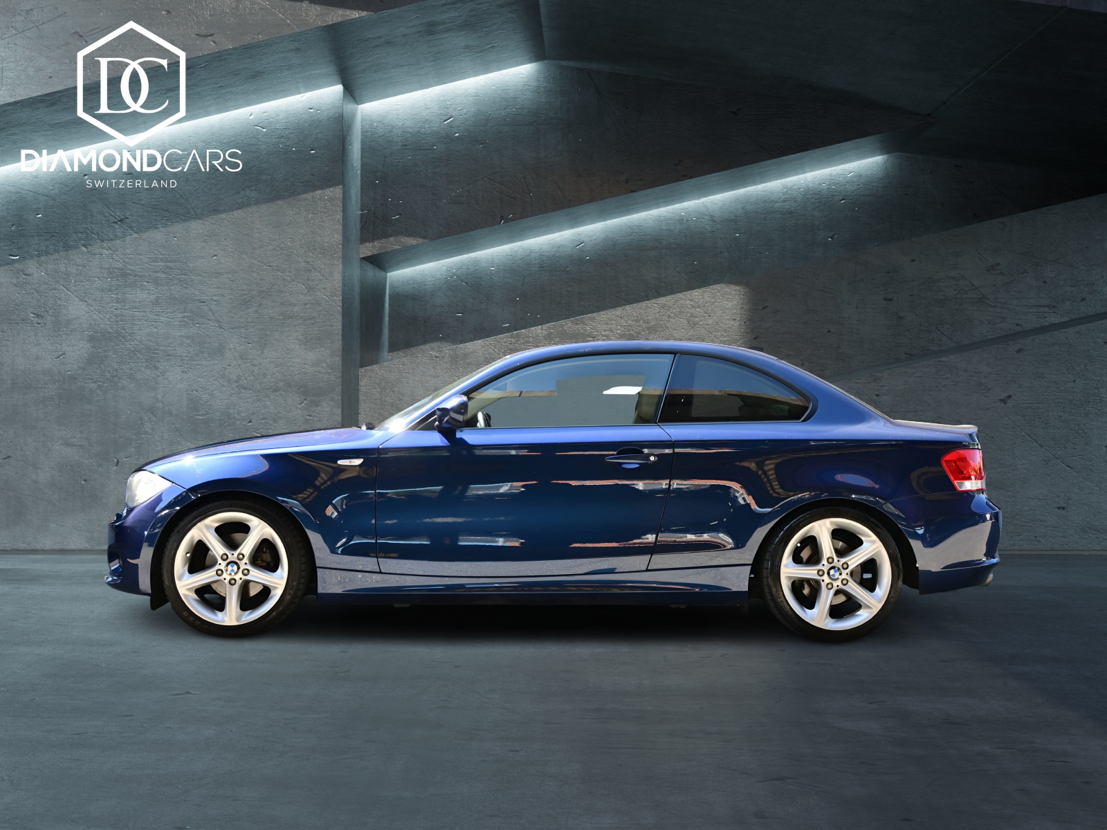 BMW 120i Coupé **M-Sport**-image-3