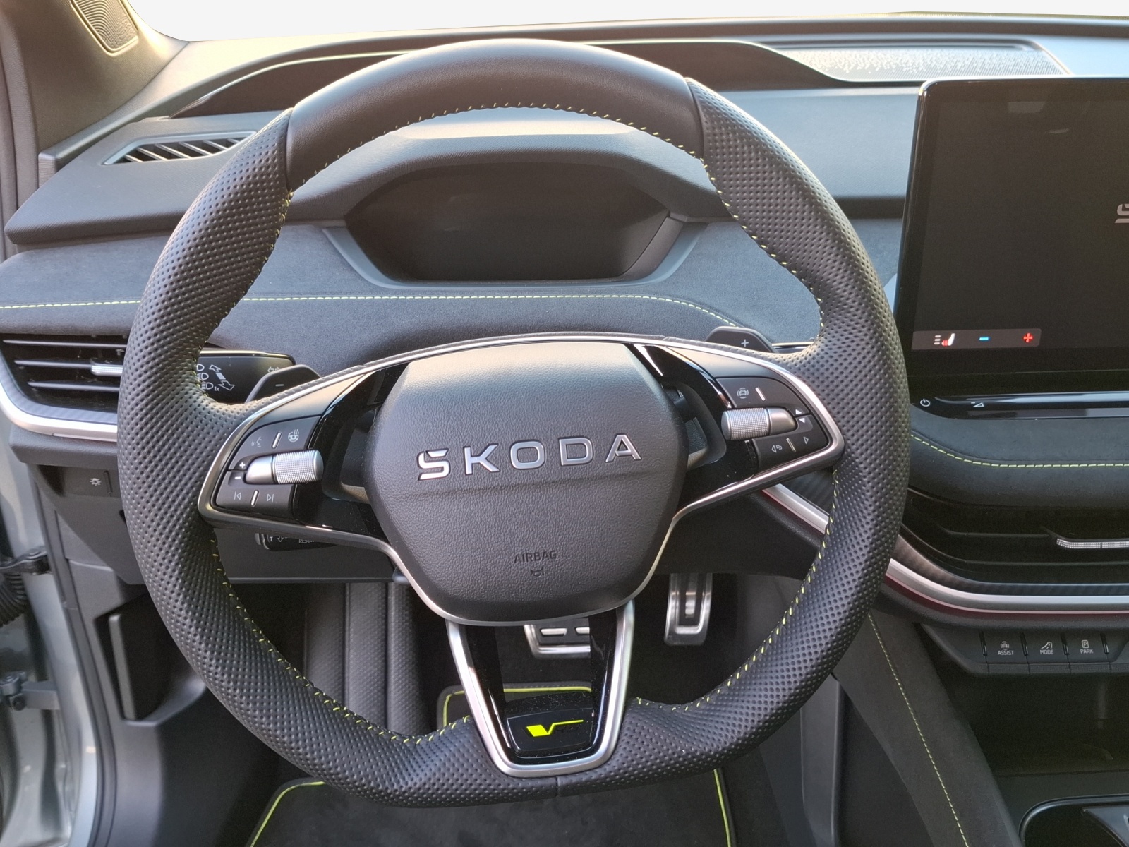 SKODA Elroq RS 4x4-image-9