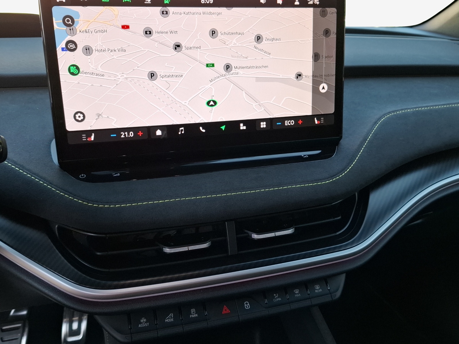 SKODA Elroq RS 4x4-image-10
