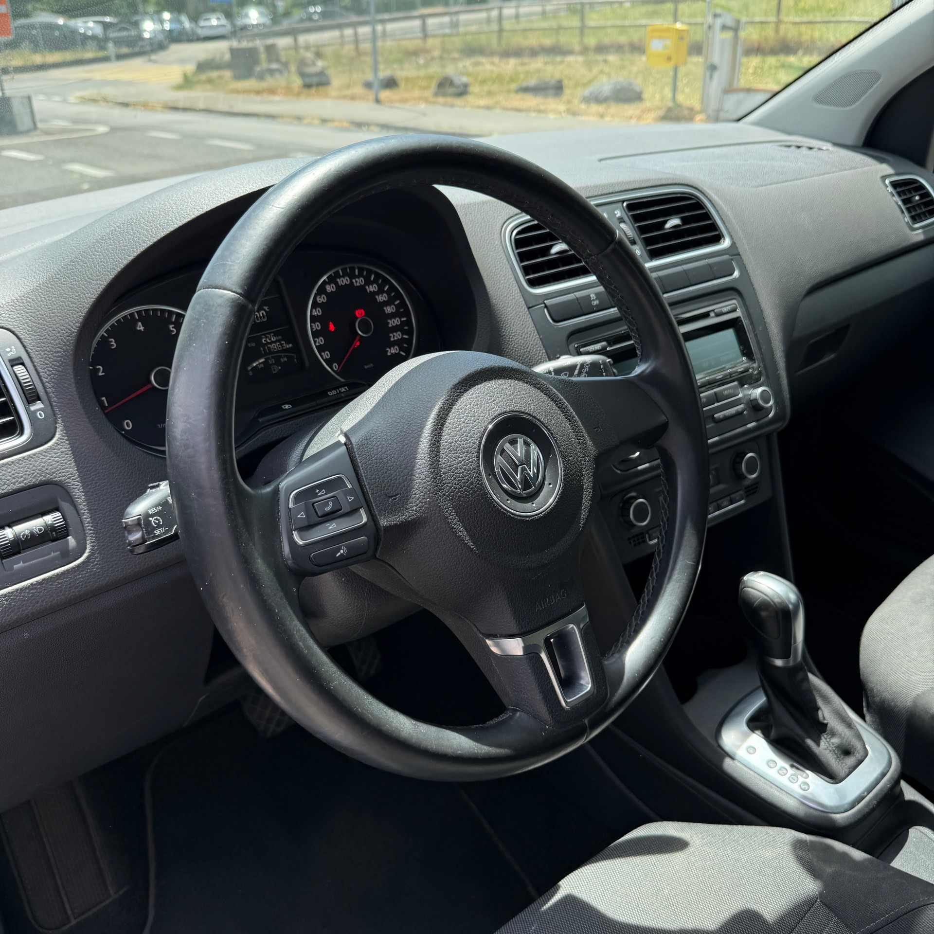 VW Polo 1.2 TSI Comfortline DSG-image-6