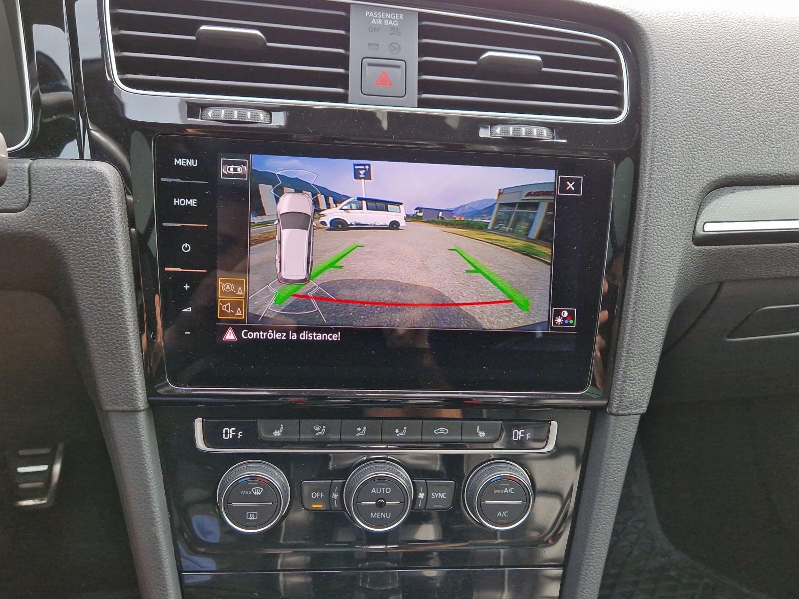 VW Golf Variant 2.0 TSI R 4Motion DSG-image-11