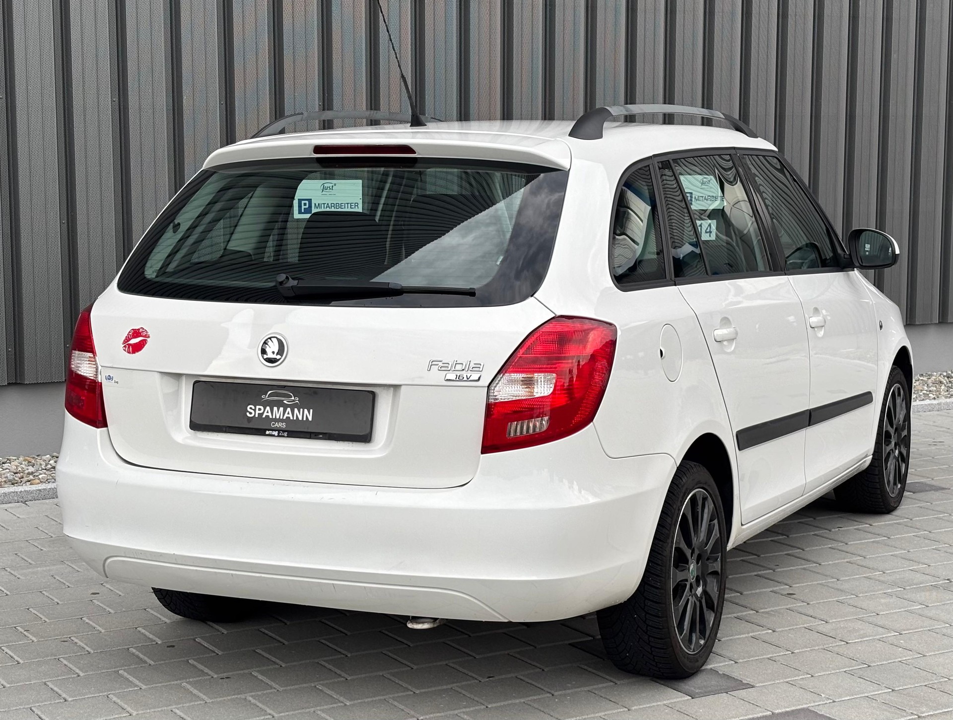 SKODA Fabia 1.4 Ambiente-image-5