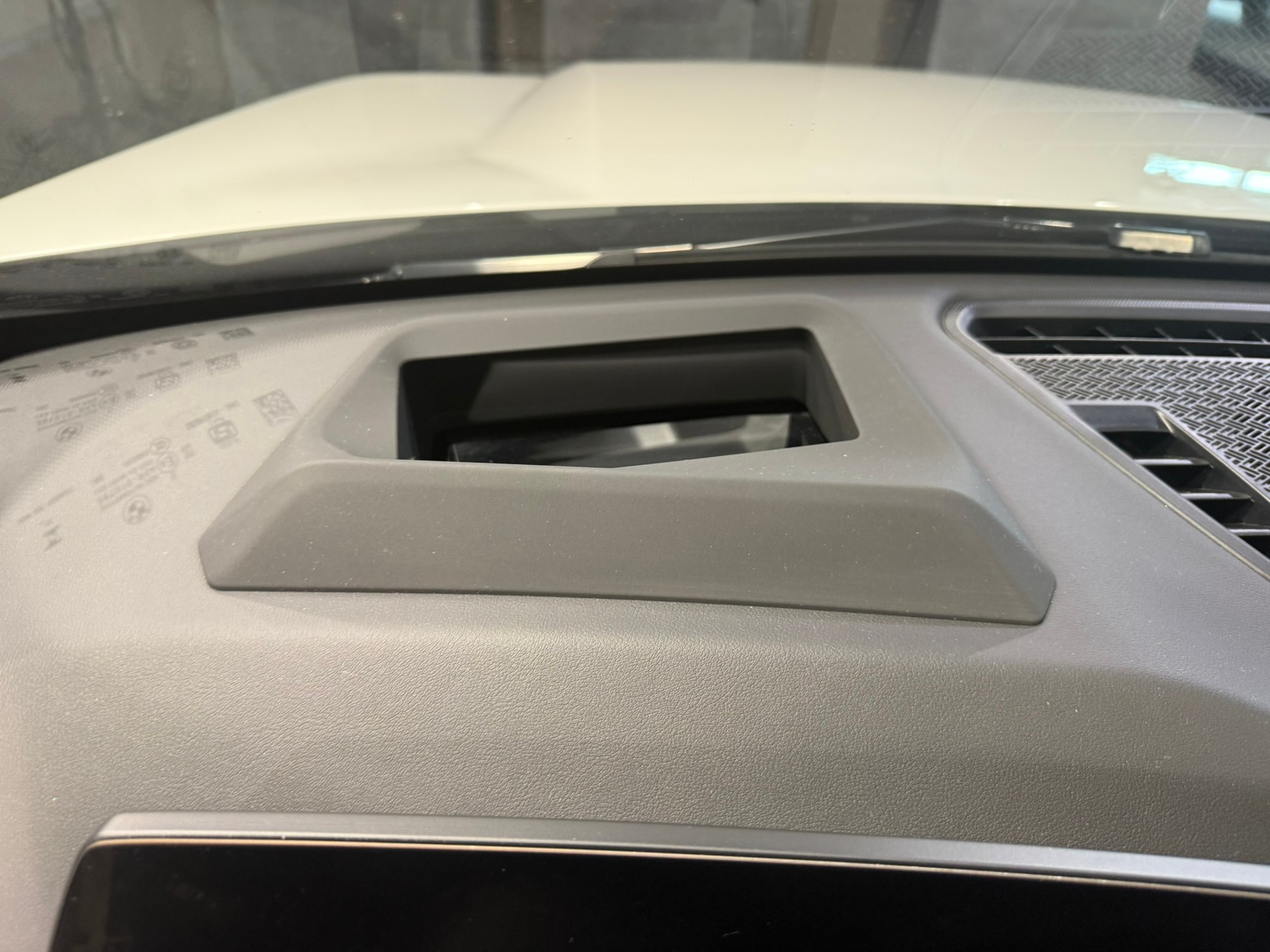 BMW X1 xDrive 30e M Sport-image-24