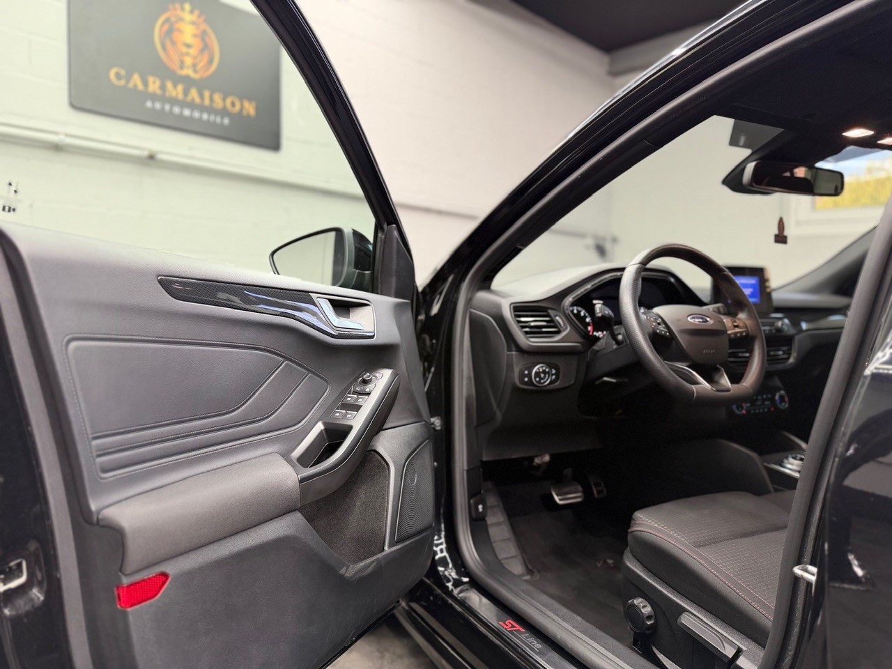 FORD Focus 1.5 SCTi ST Line Automatic | Head-Up Display | Rückfahrkamera | ACC Tempomat-image-10
