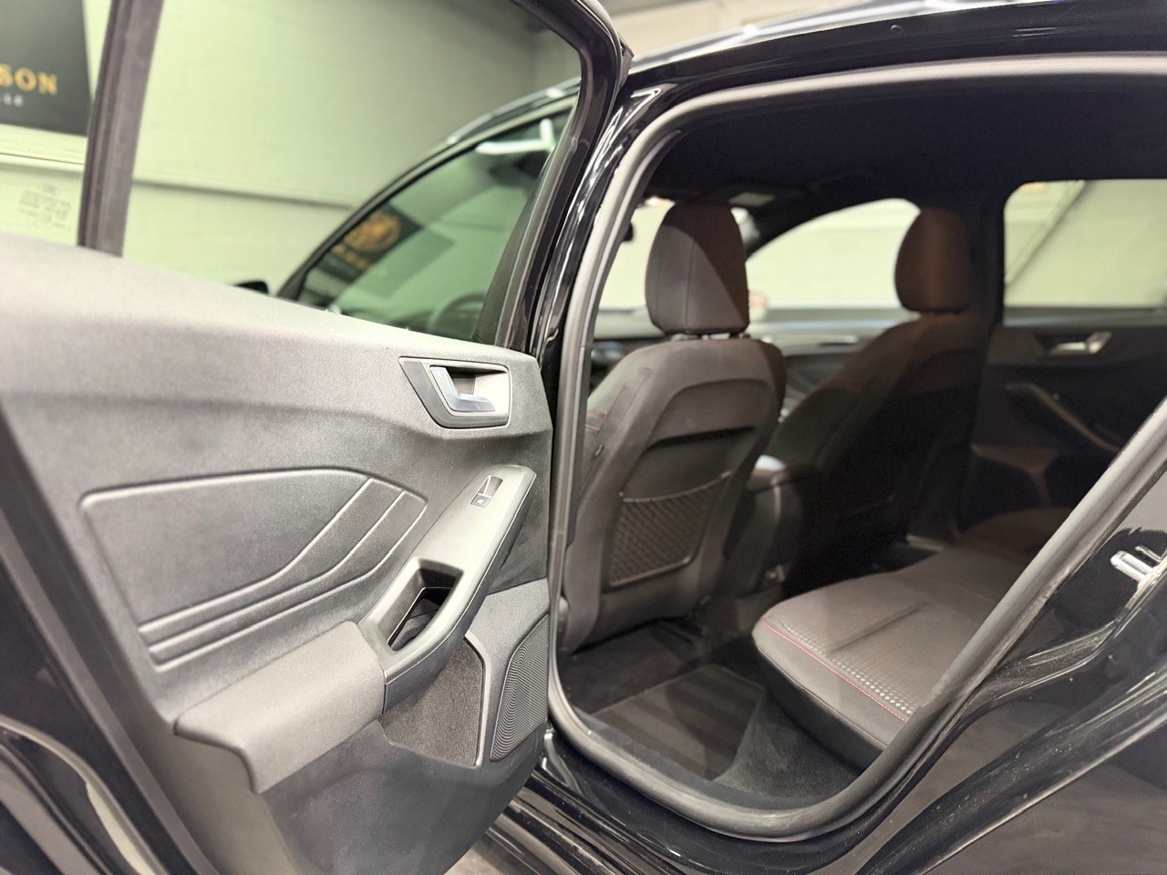 FORD Focus 1.5 SCTi ST Line Automatic | Head-Up Display | Rückfahrkamera | ACC Tempomat-image-21